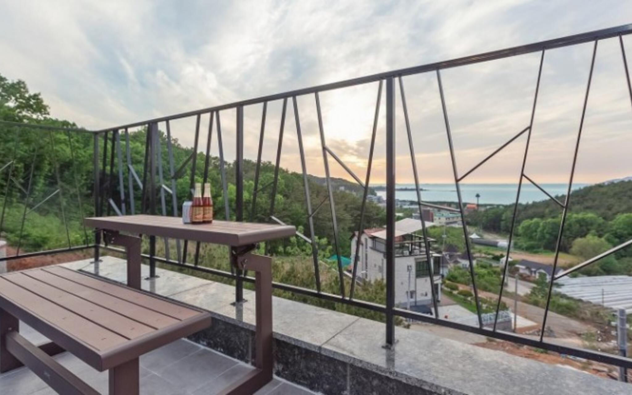 Daebudo W Eden Pension