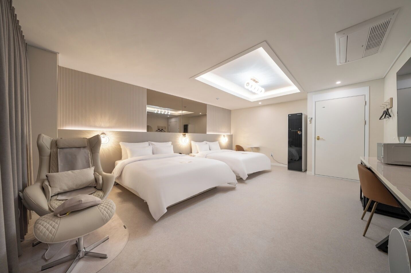 Dk Incheon Airport Hotel