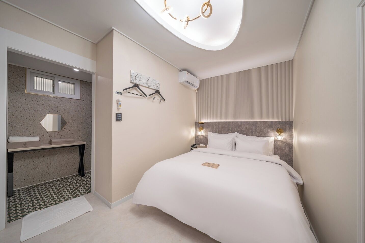 Dk Incheon Airport Hotel