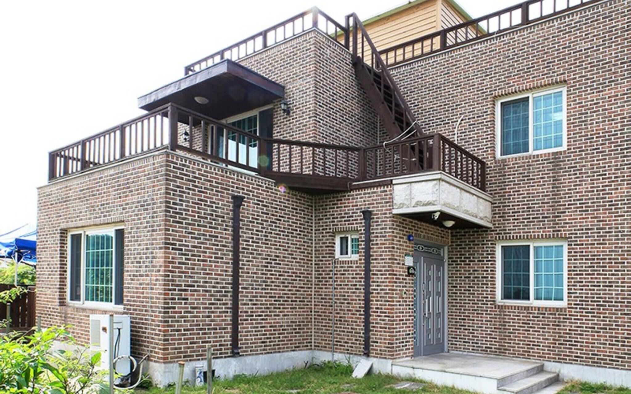 Eulwangri Q House Pension