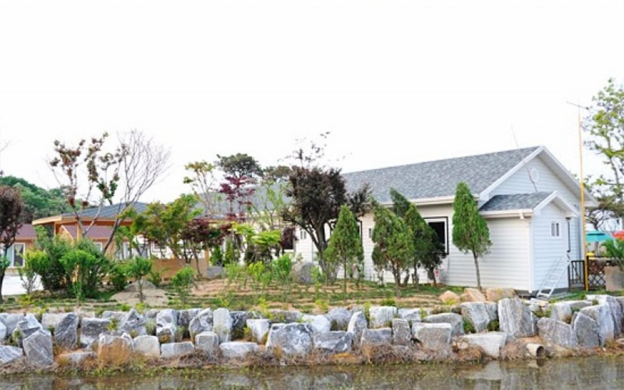 Eurwangni Bada Star House Pension