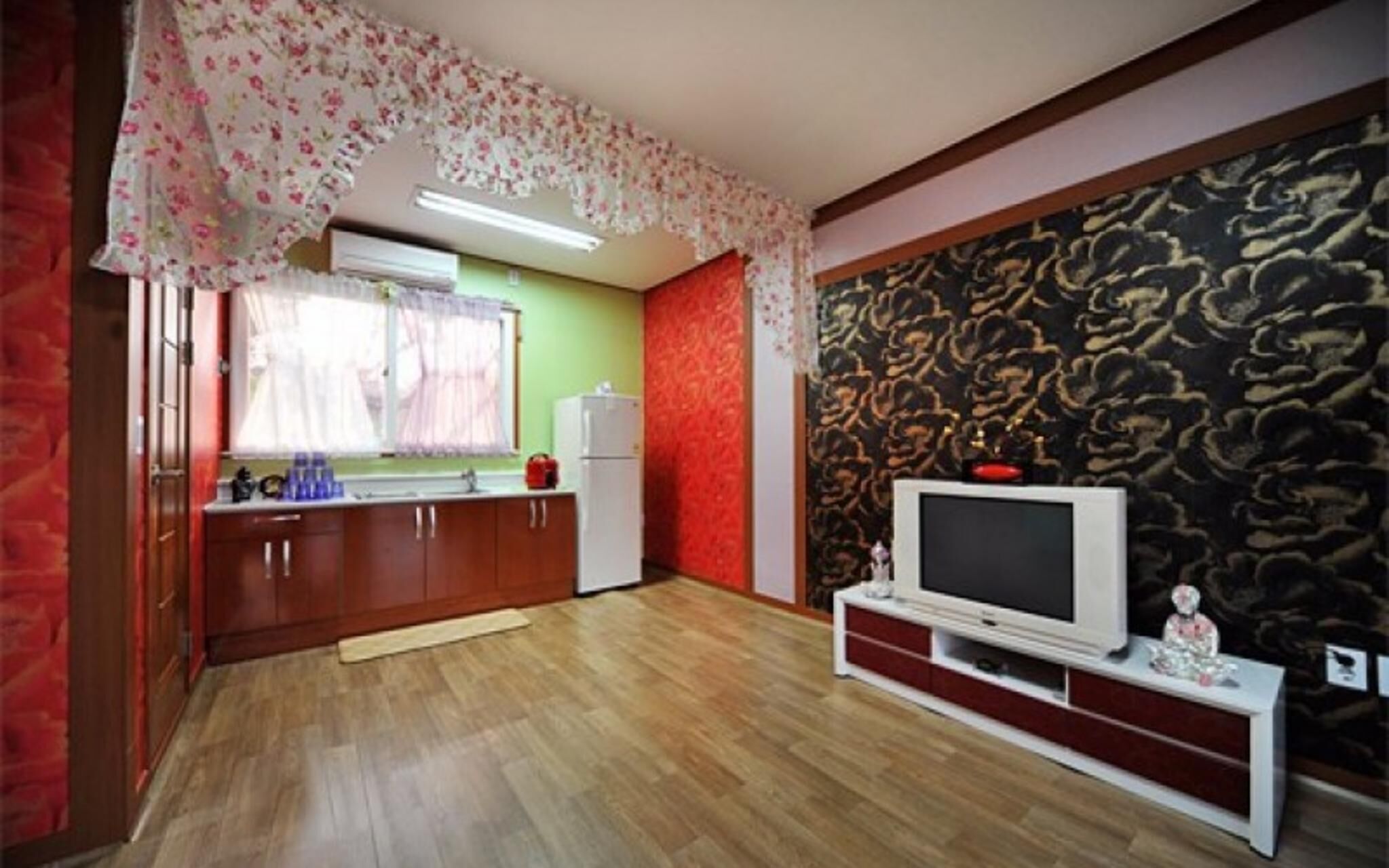 Eurwangni Bada Star House Pension