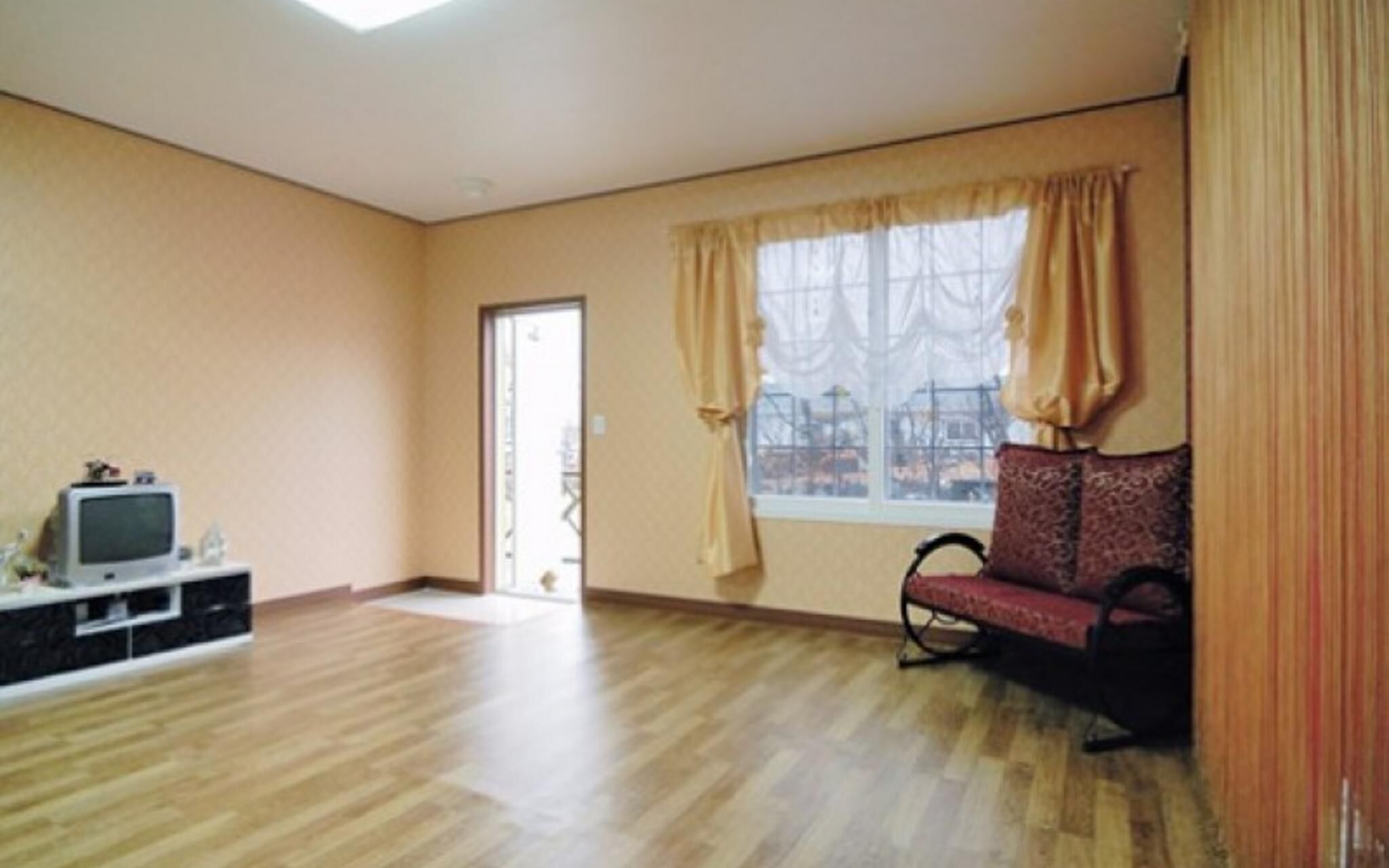 Eurwangni Bada Star House Pension