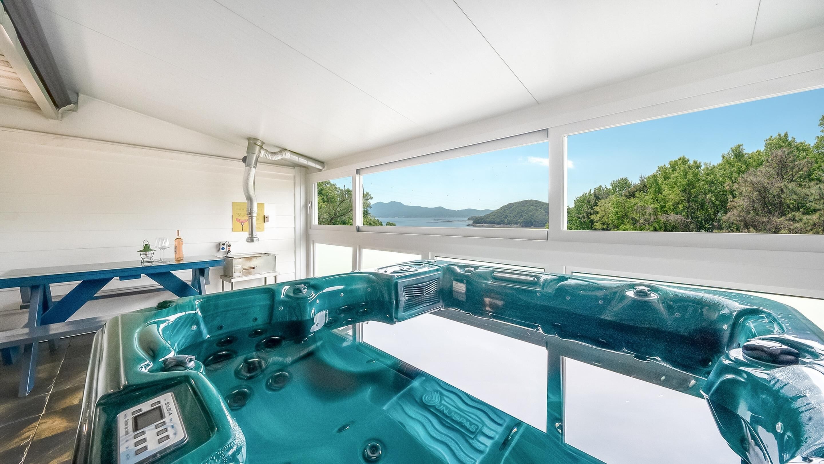 Ganghwa Giverny Spa Pension