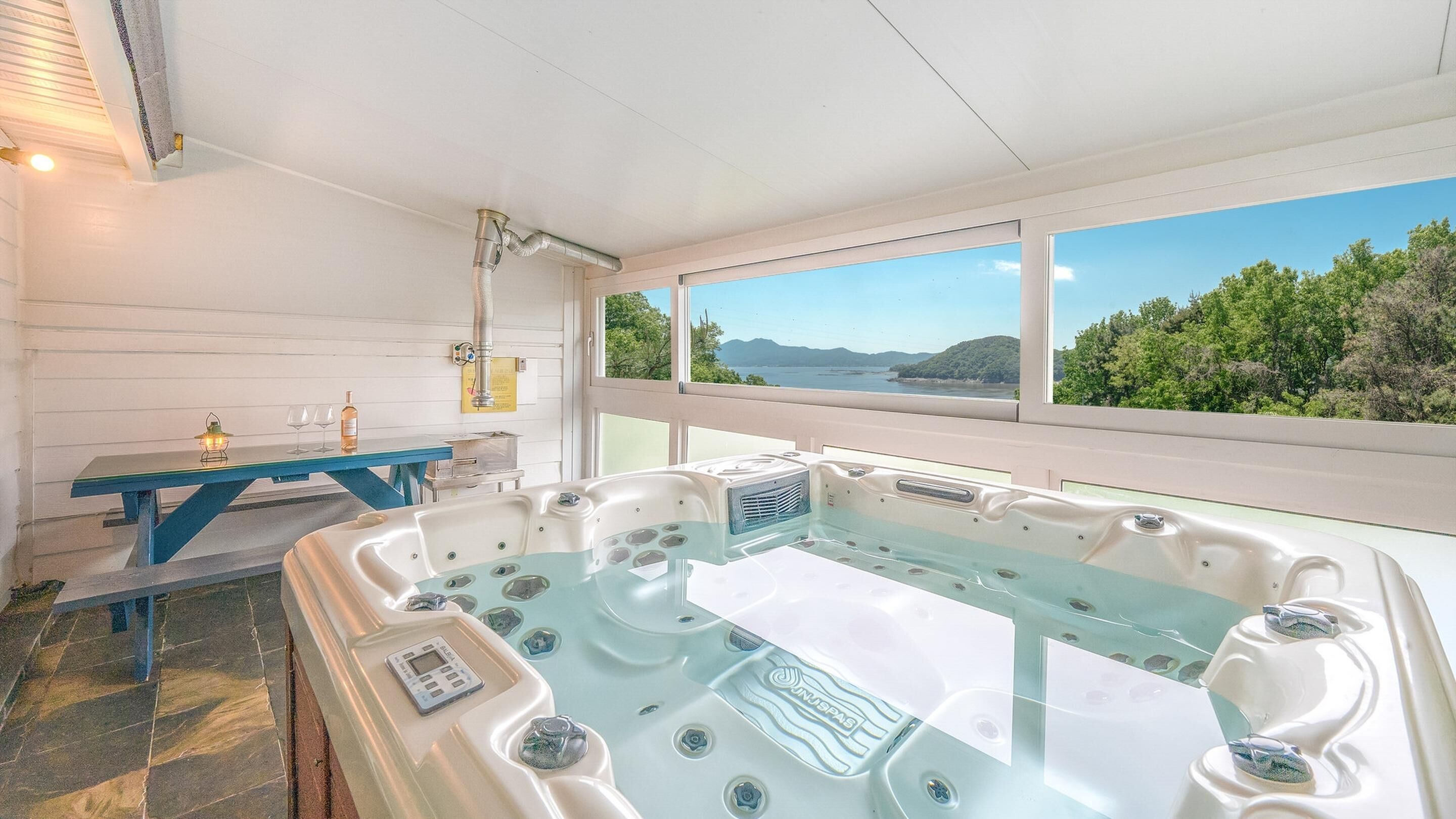 Ganghwa Giverny Spa Pension