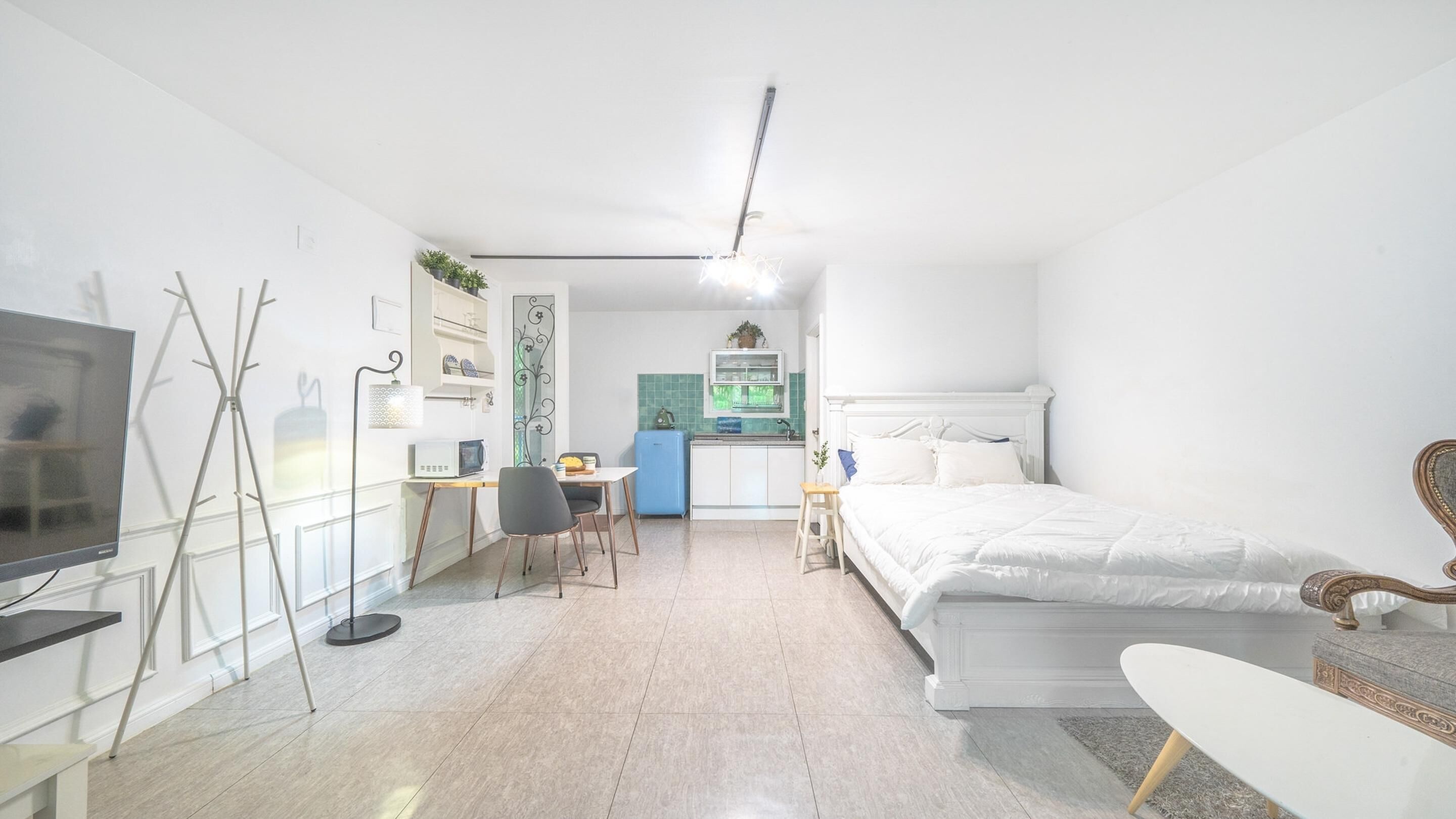 Ganghwa Giverny Spa Pension