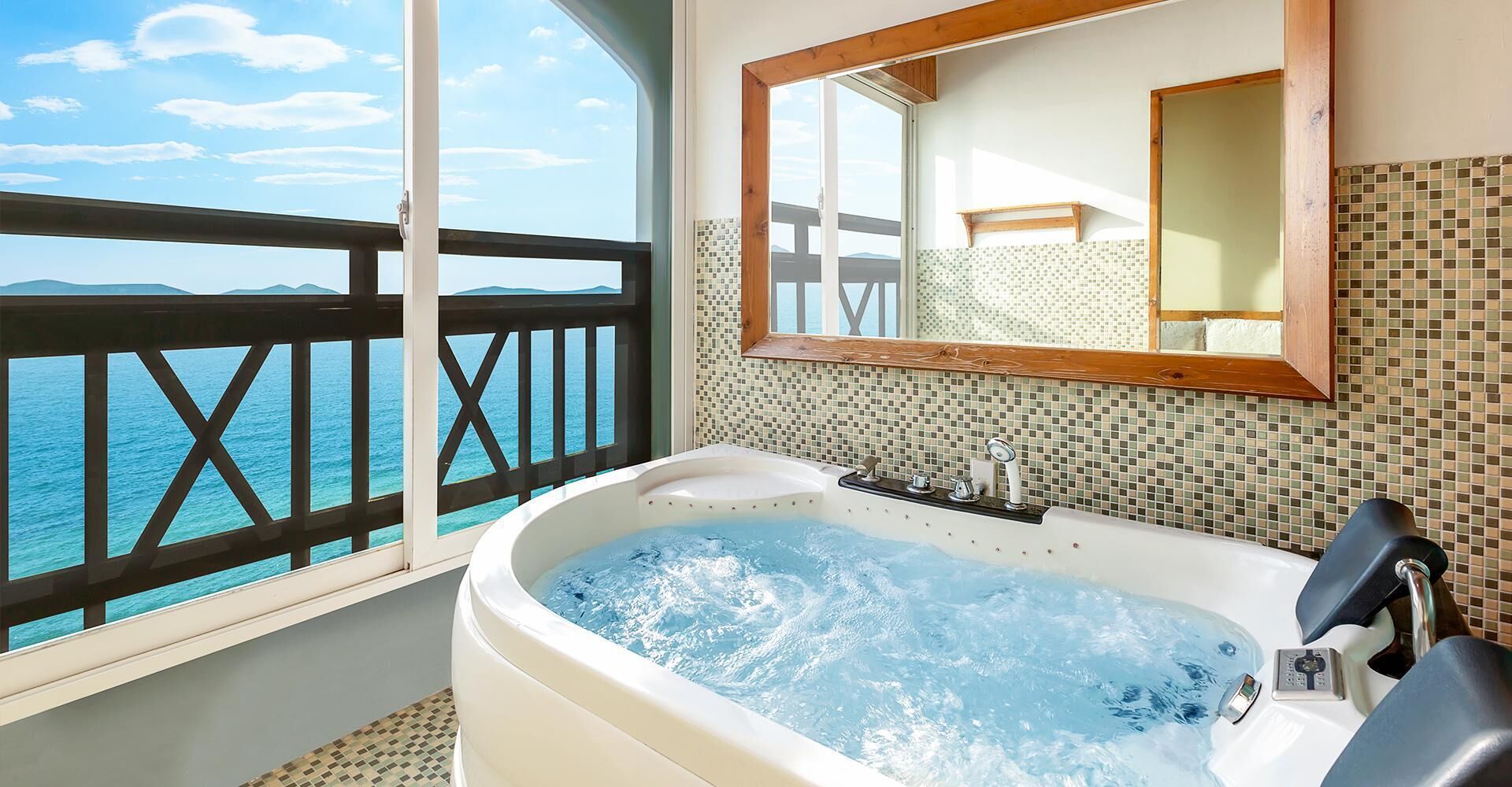 Ganghwa Hana & Alice Spa Pension