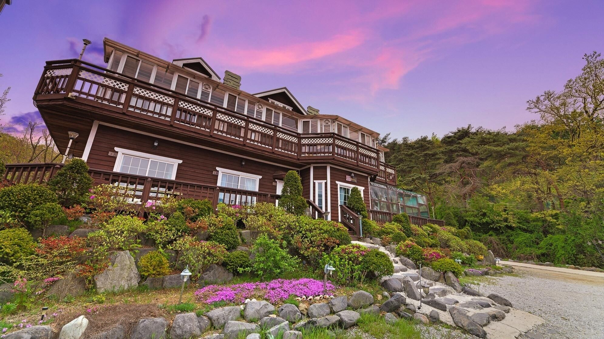 Ganghwa Muldoll Iyagi Pension