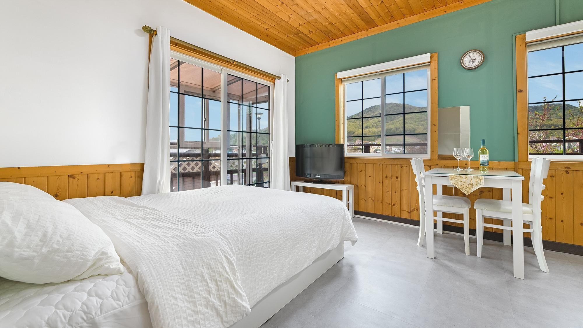 Ganghwa Muldoll Iyagi Pension