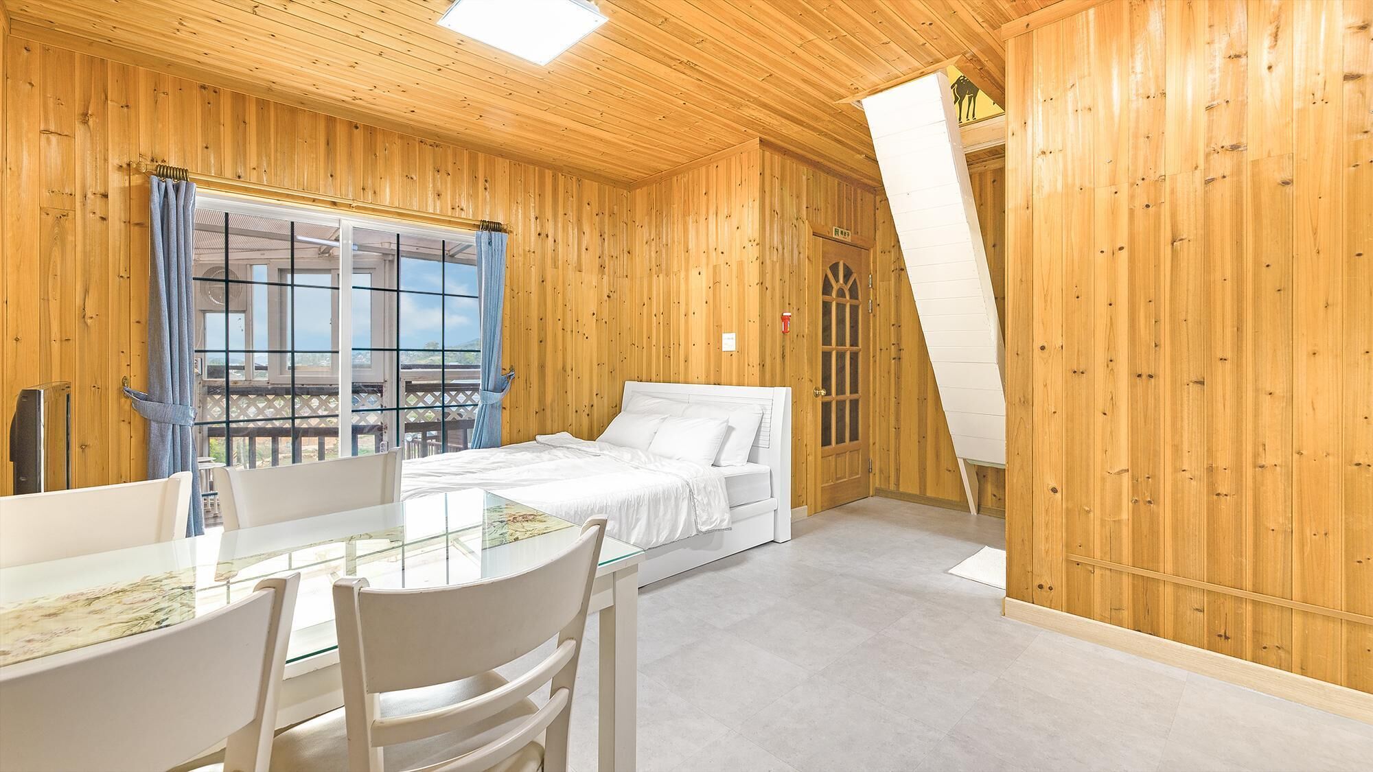 Ganghwa Muldoll Iyagi Pension