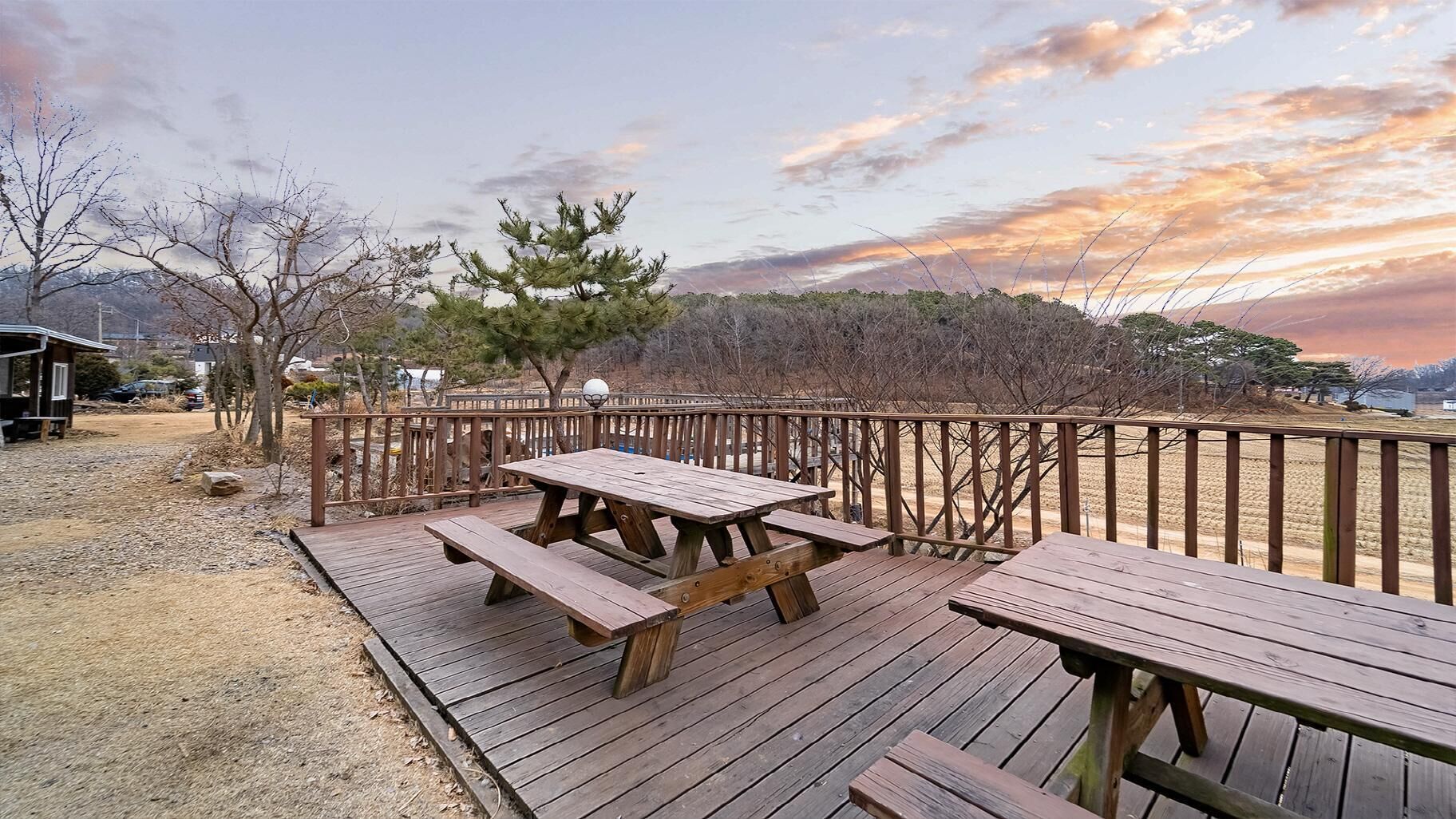 Ganghwa Nadeulgilheulgjib