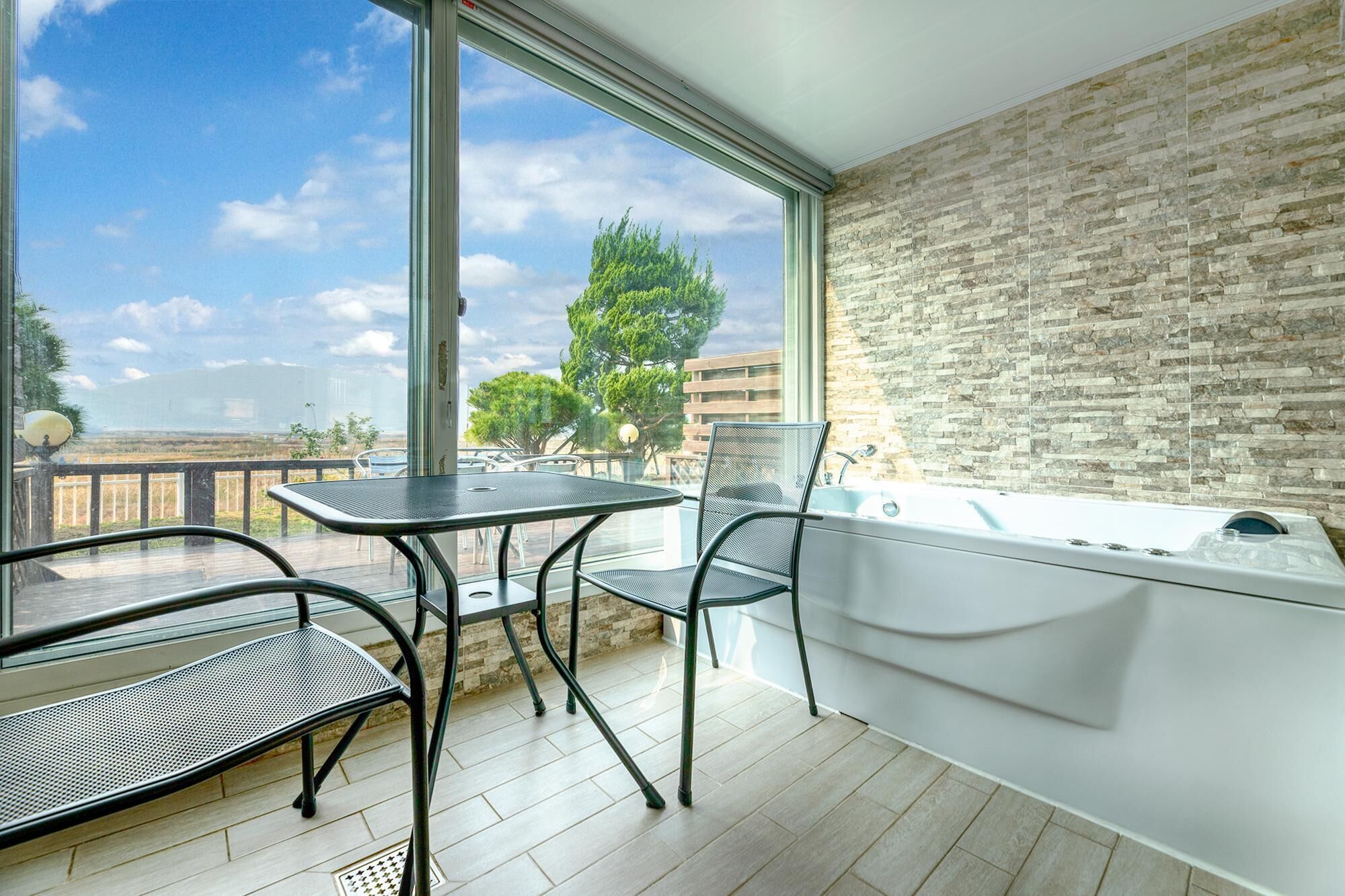 Ganghwa Noel Spa Pension