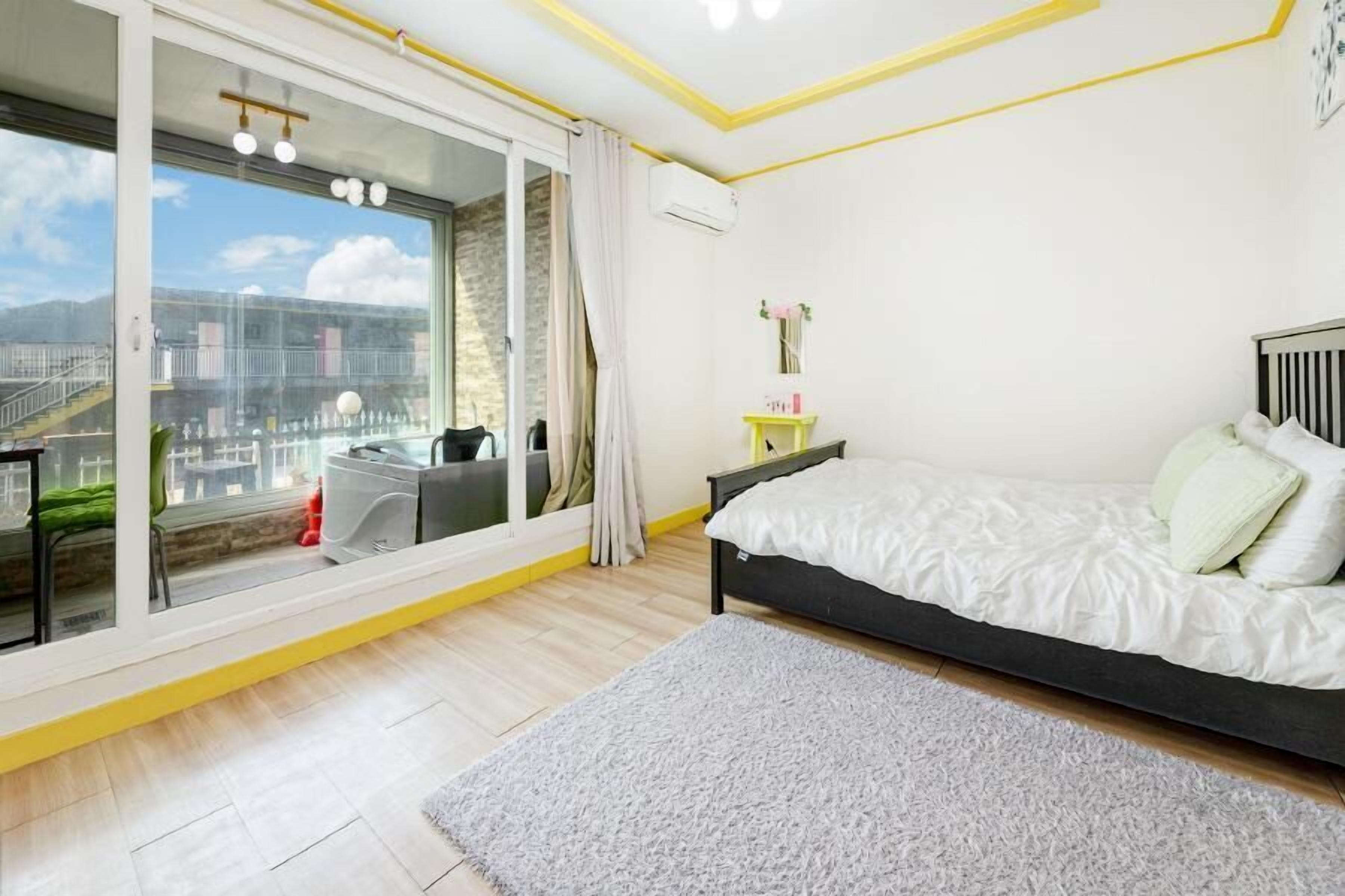 Ganghwa The Starspa Pension