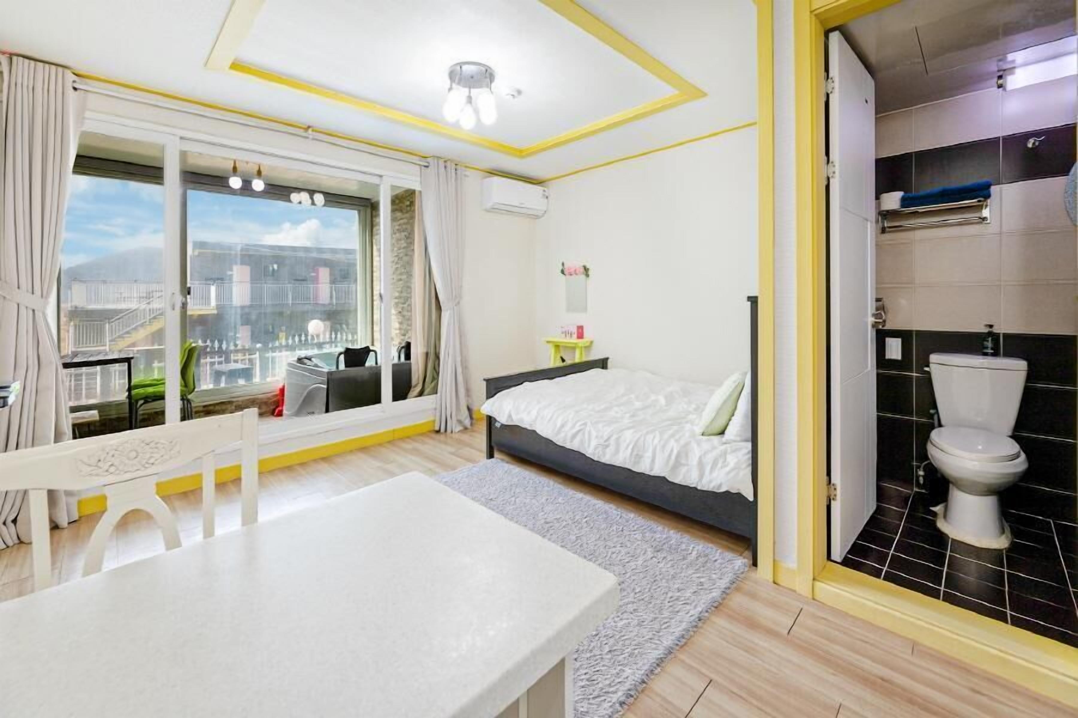 Ganghwa The Starspa Pension