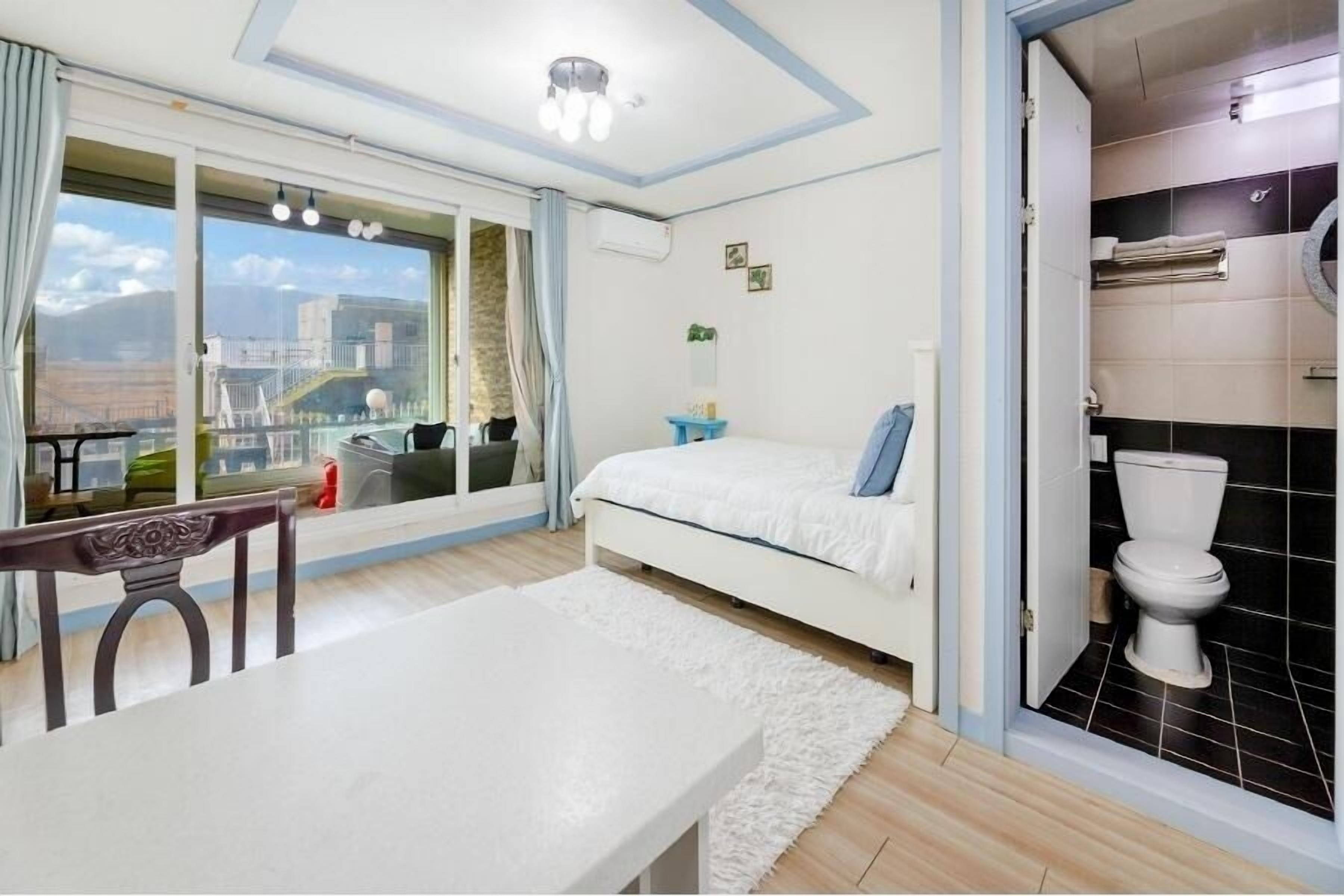 Ganghwa The Starspa Pension