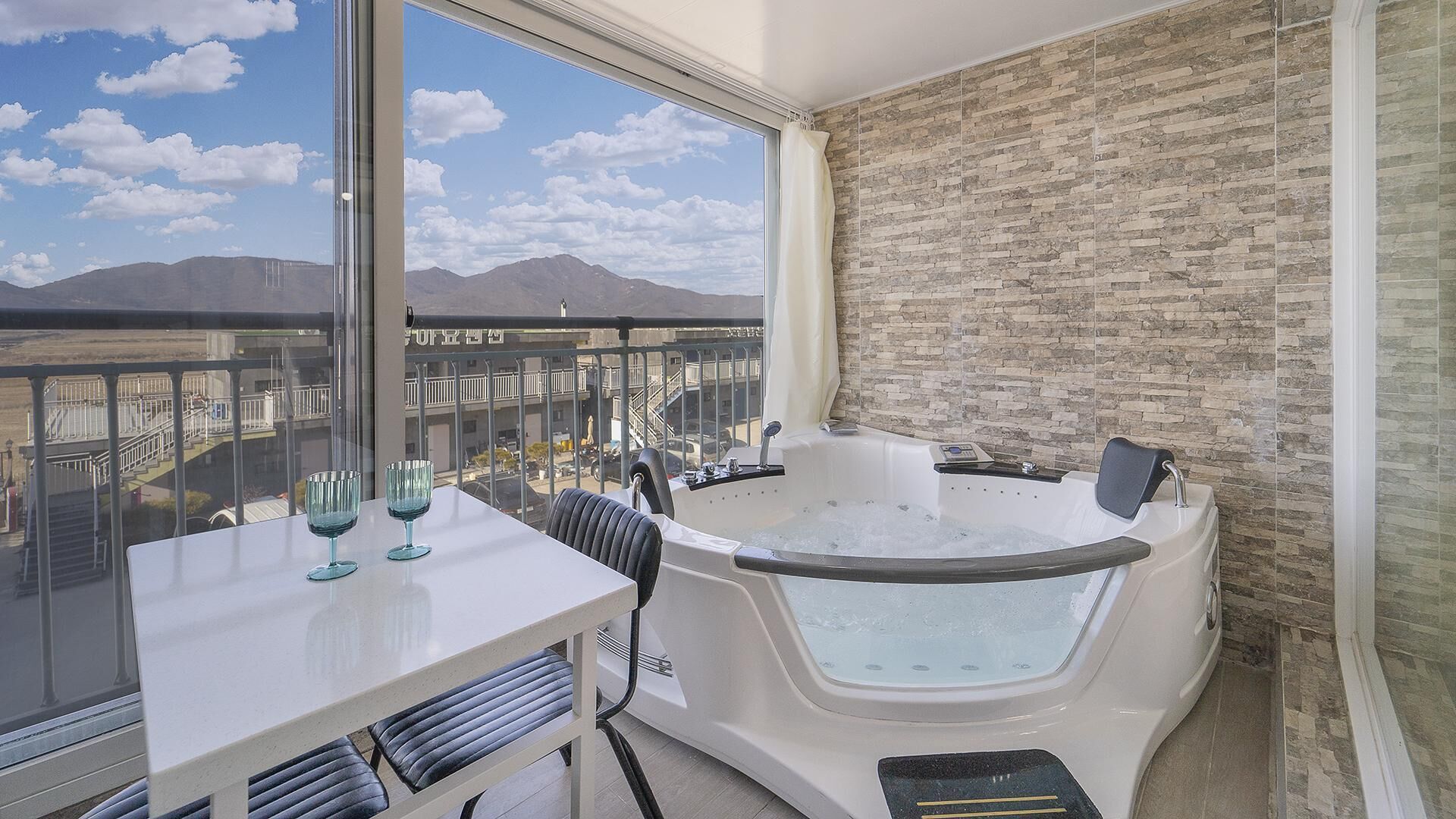 Ganghwa The Starspa Pension