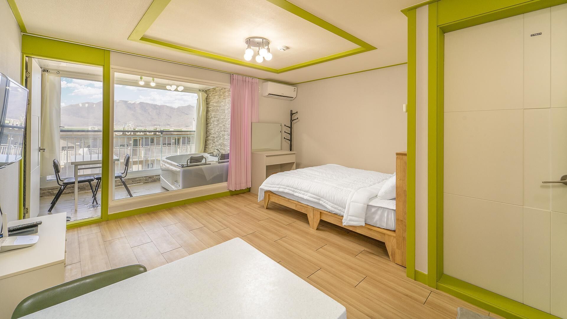 Ganghwa The Starspa Pension