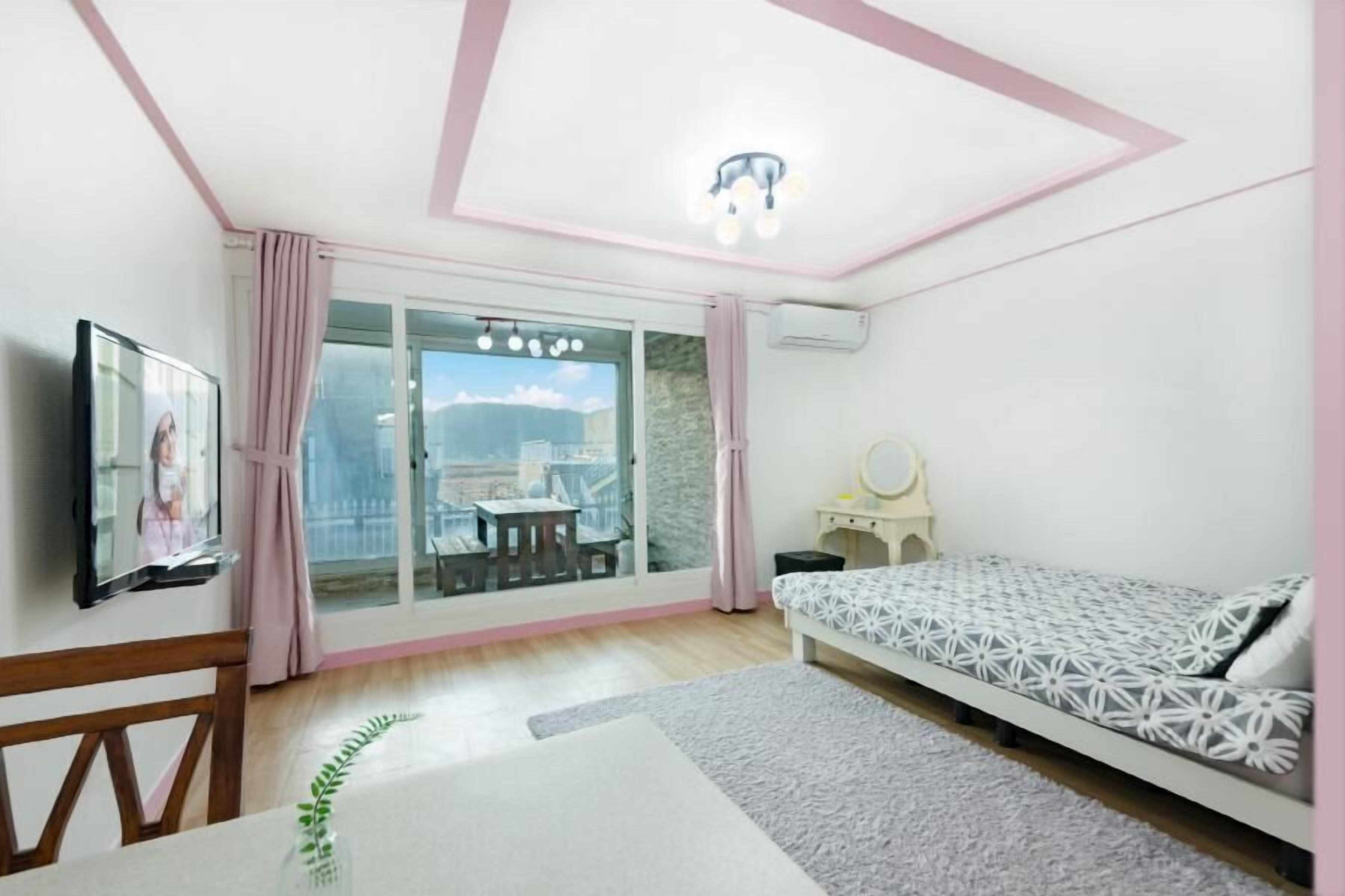 Ganghwa The Starspa Pension