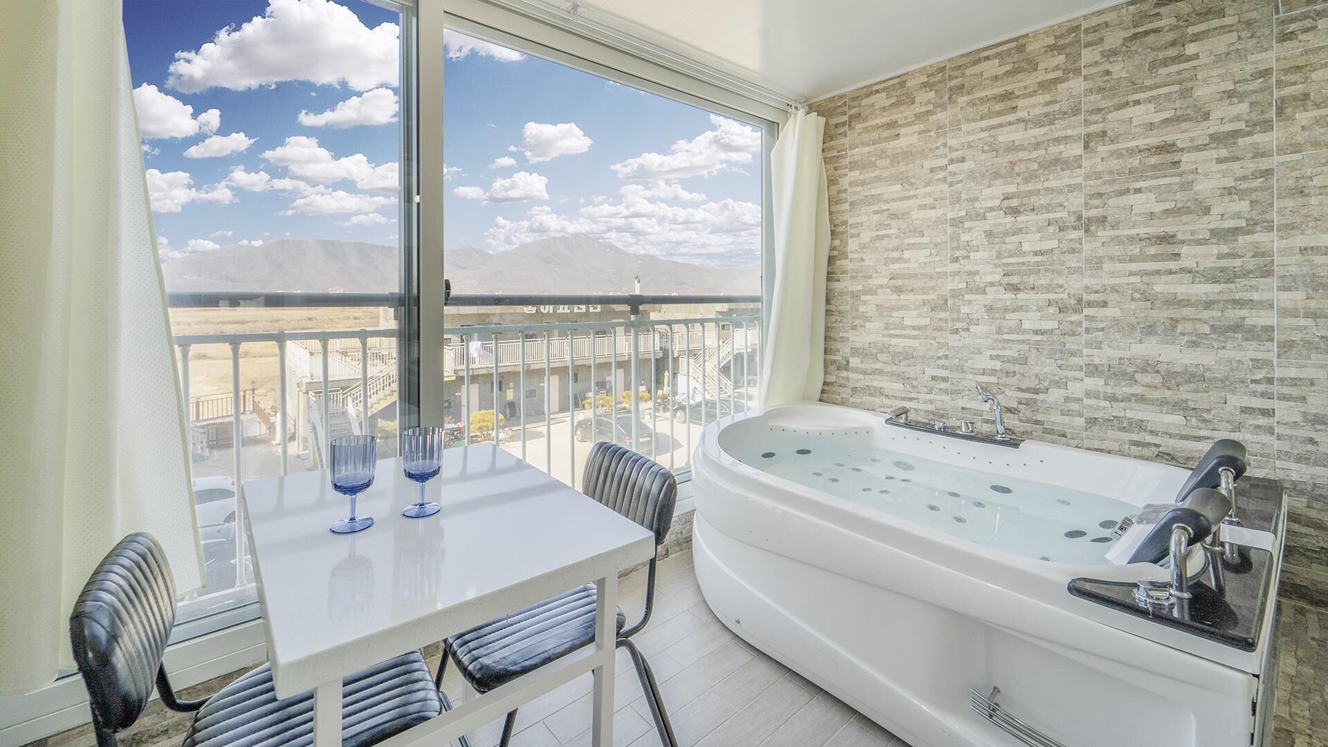 Ganghwa The Starspa Pension