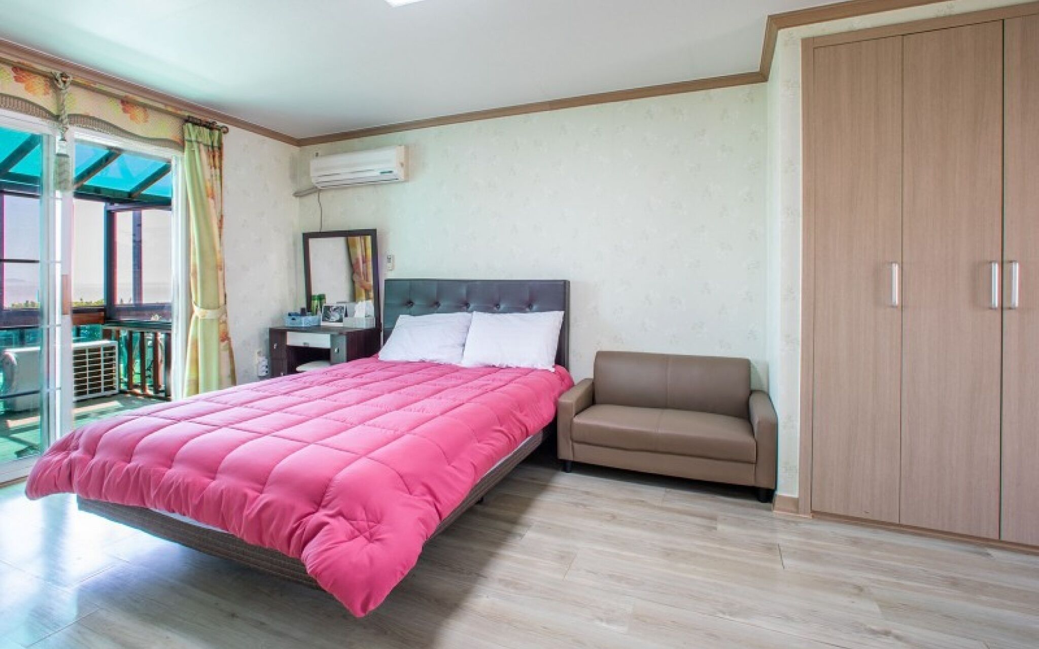 Ganghwa White Stone Pension