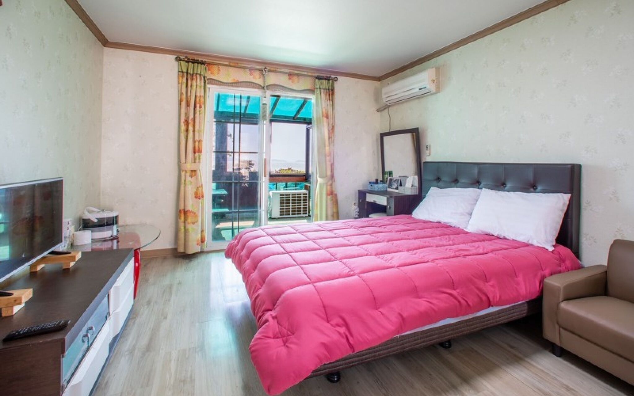 Ganghwa White Stone Pension