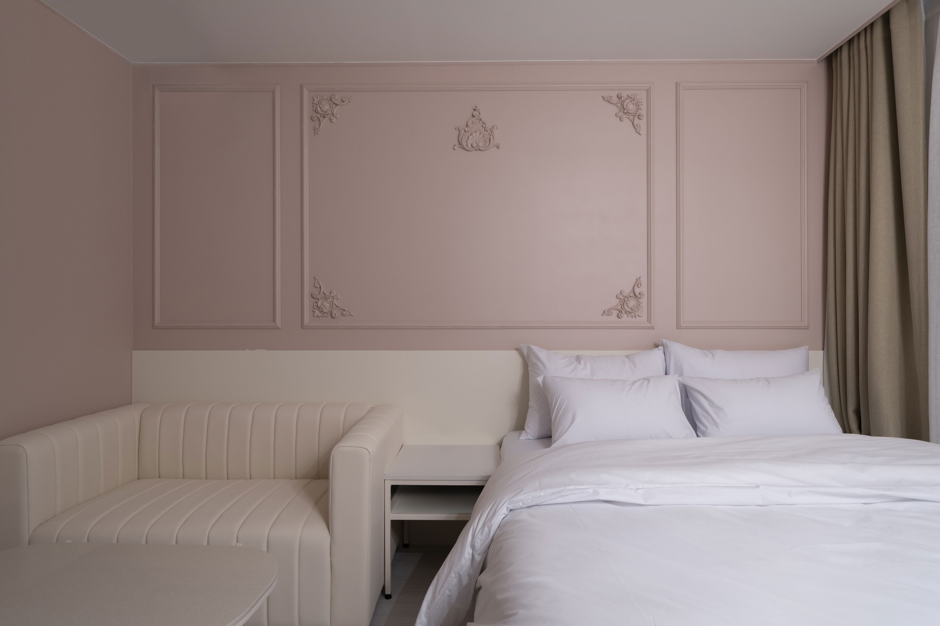 Glam Hotel