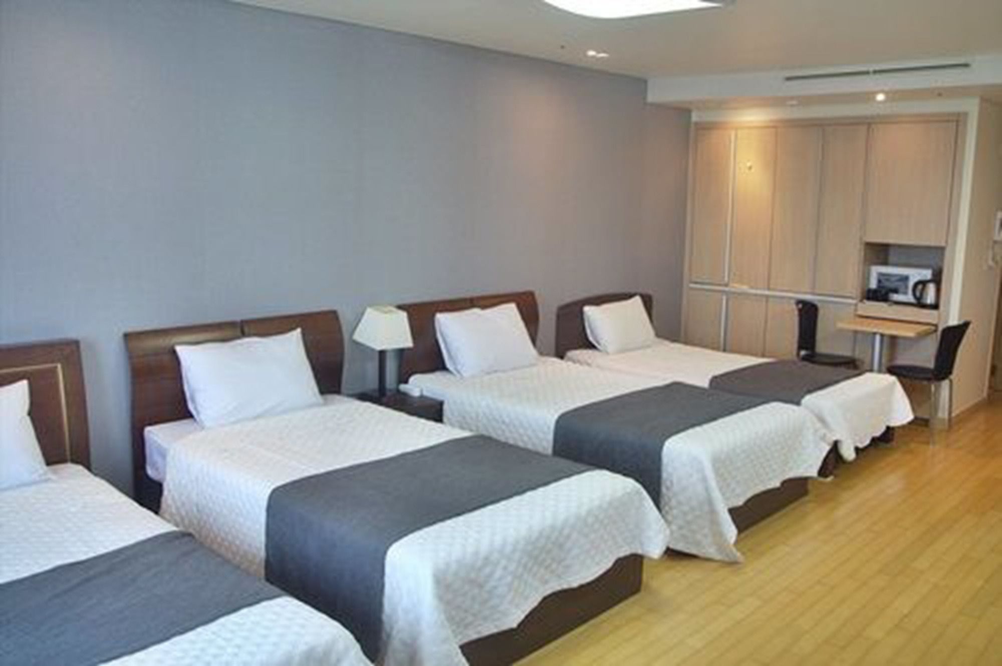 Incheon Airport Gogo House