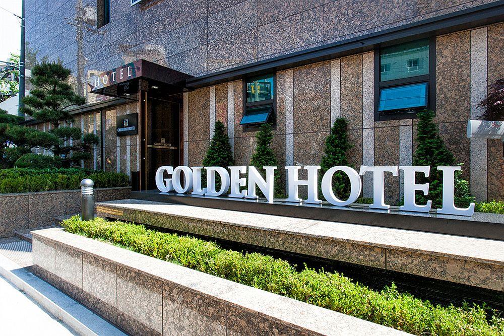 Golden Hotel