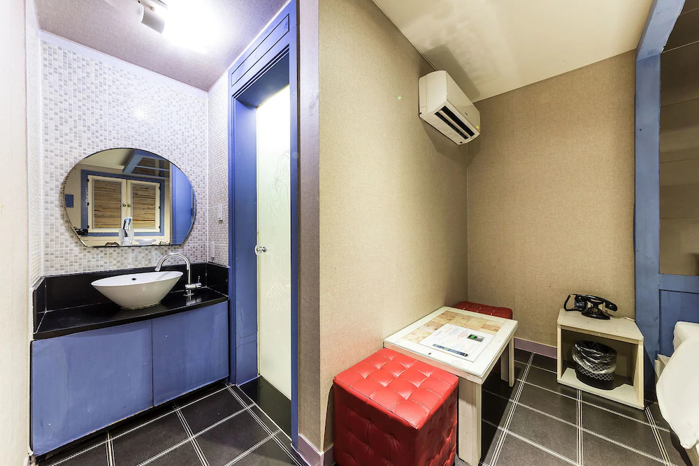 Goodstay Hotel C&