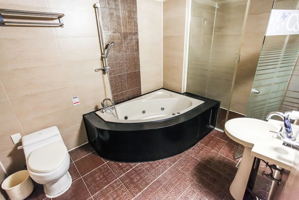 Goodstay Hotel C&