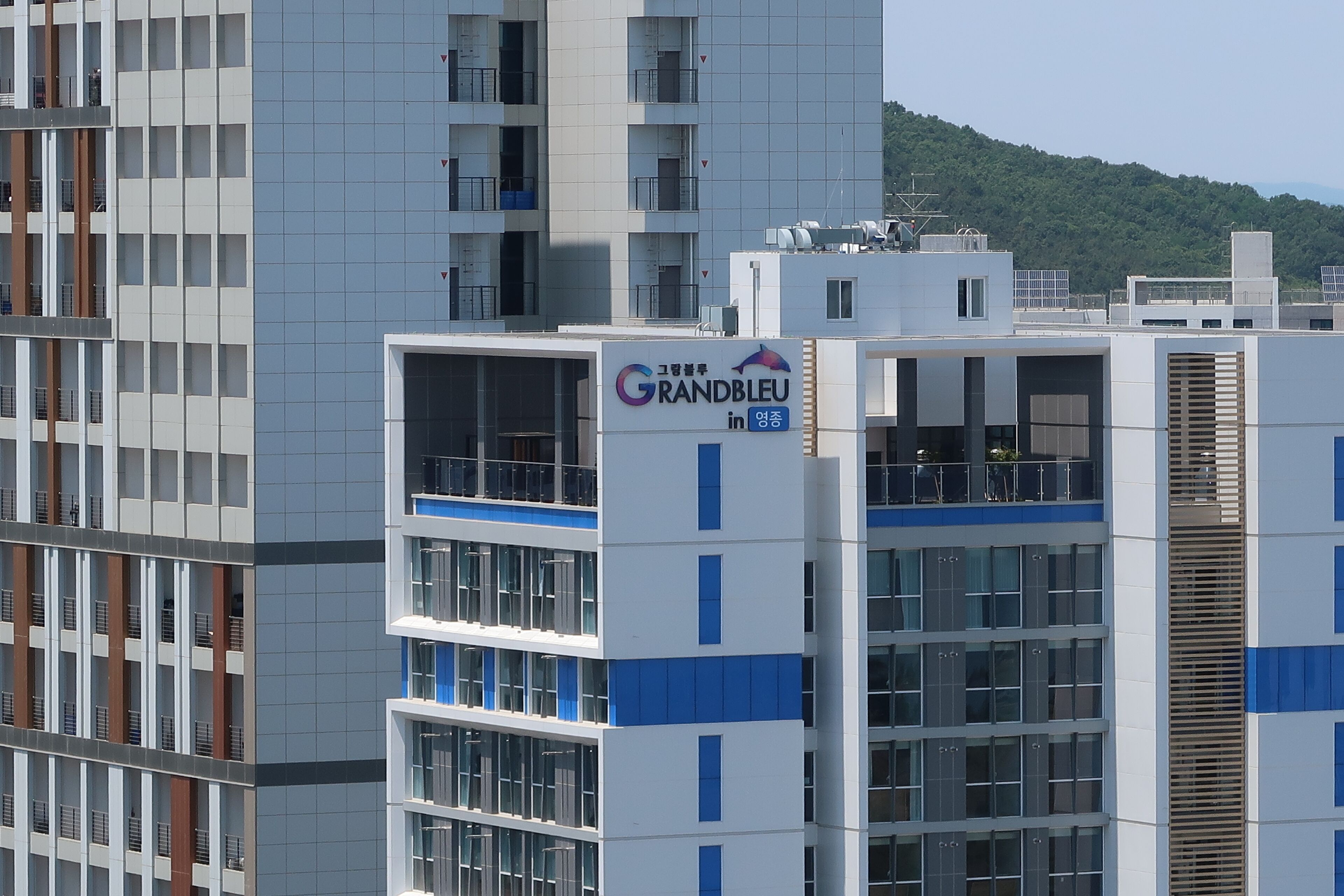 Grandbleu Hotel & Residence