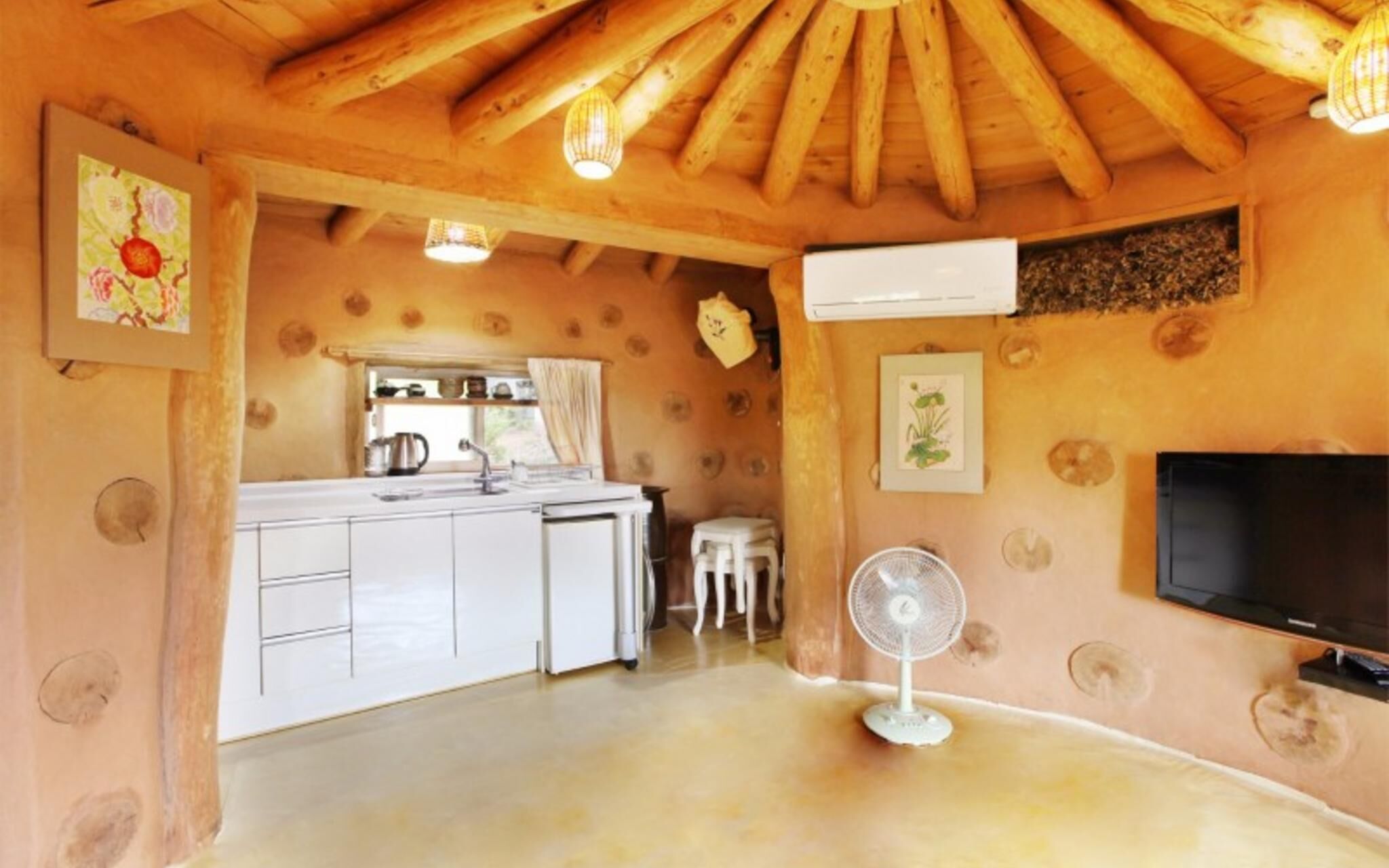 Gwanghwado Toads Clayhouse Pension