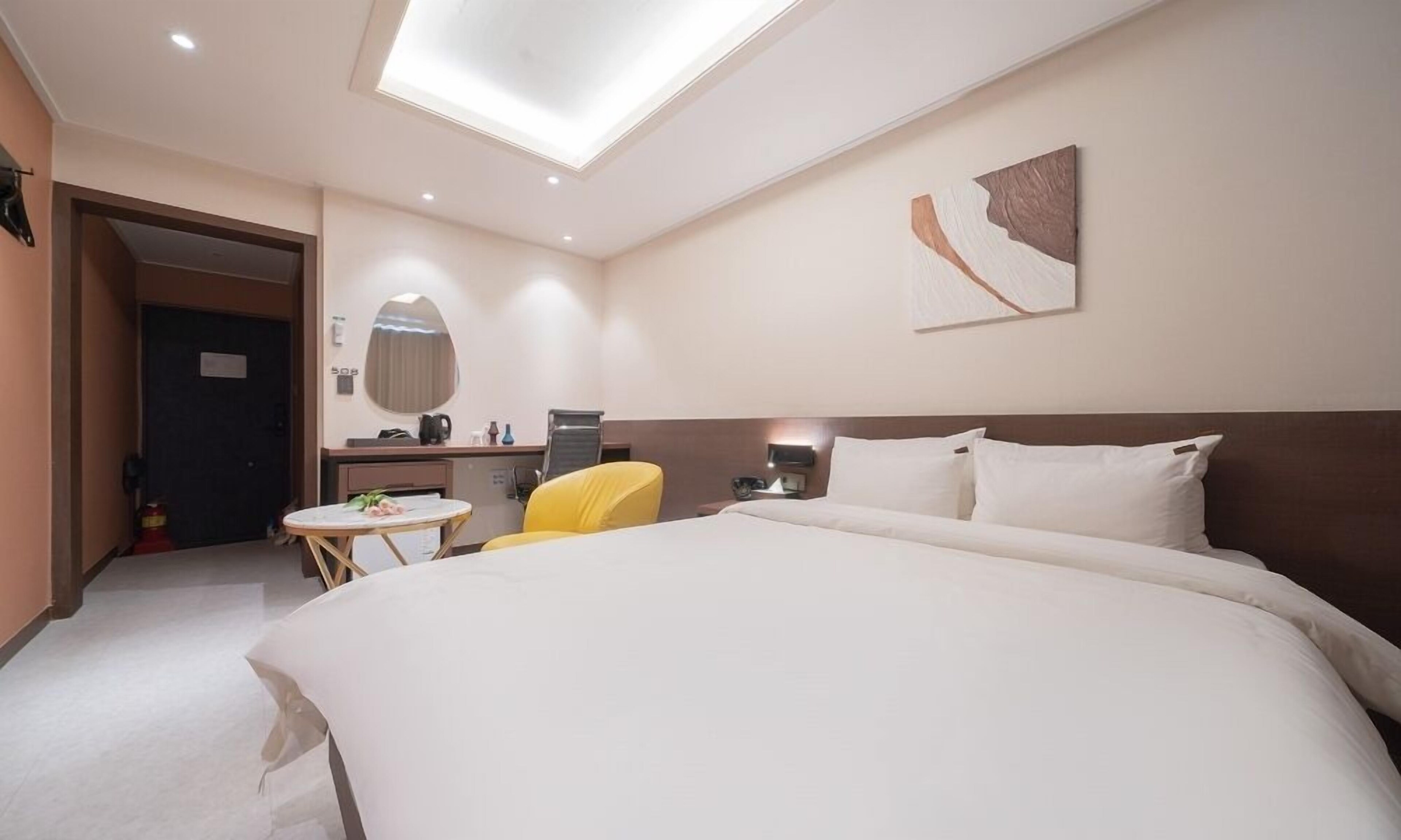 H-Avenue Hotel Geomdan New Town