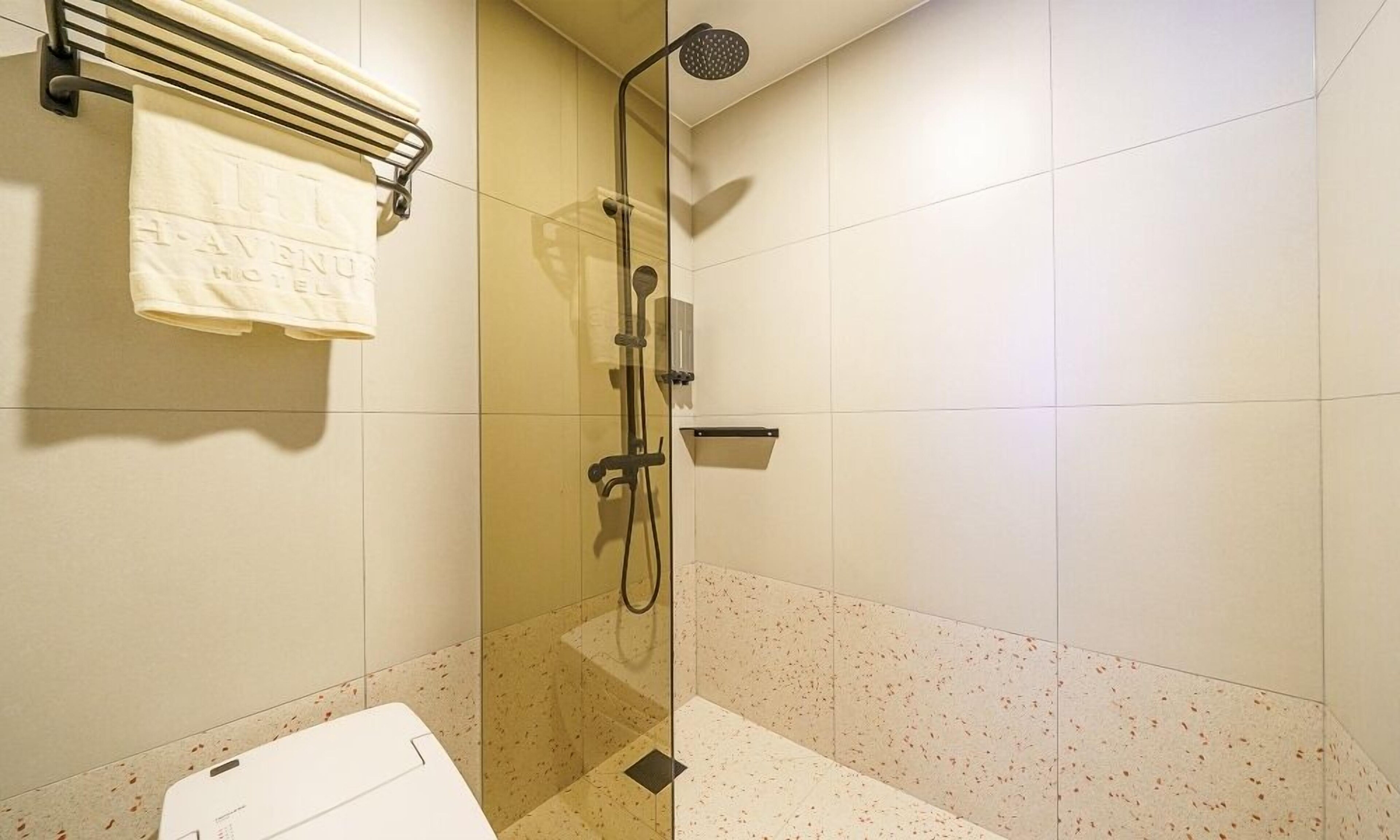 H-Avenue Hotel Geomdan New Town