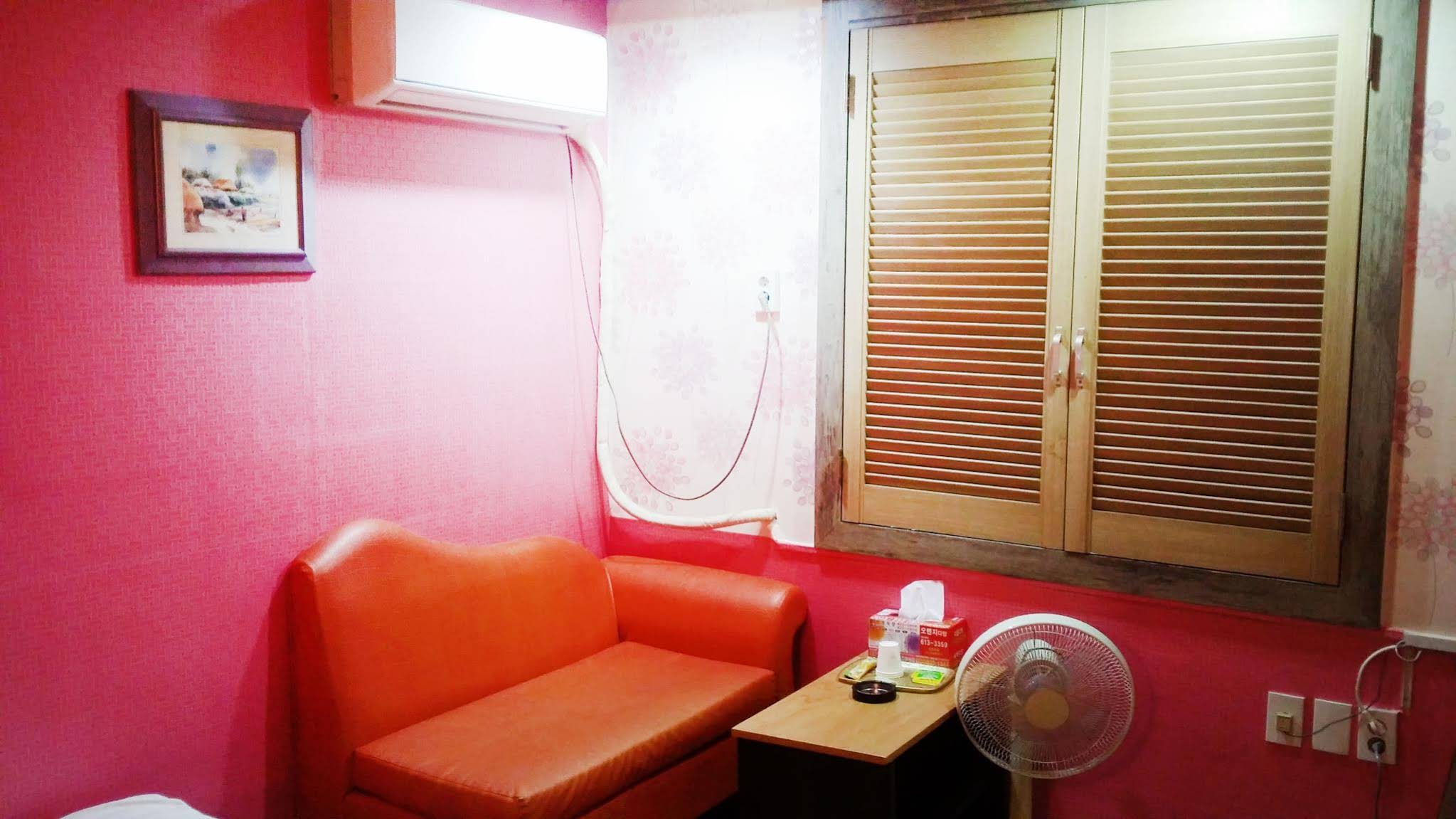 H Motel