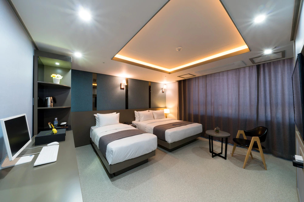 Hotel Legend