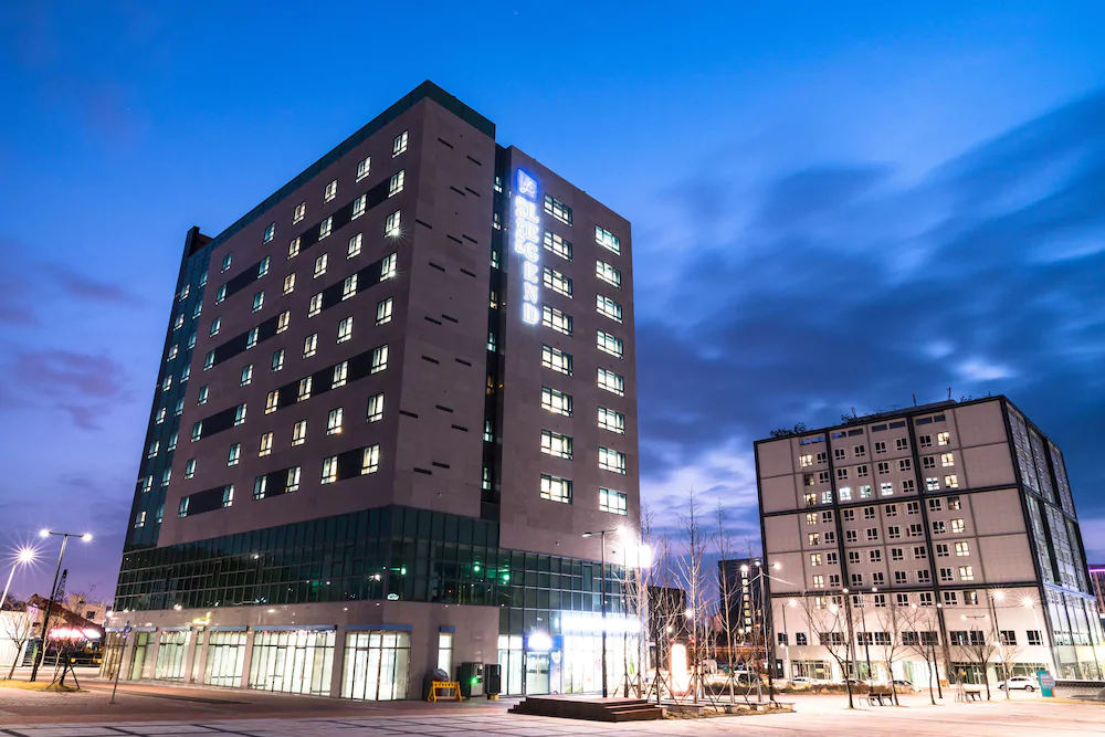 Hotel Legend