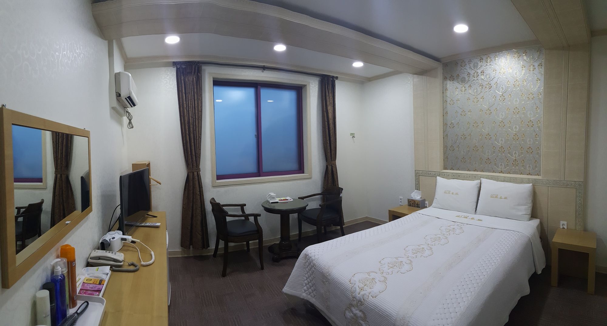 Hotel Parkwood Incheon Airport