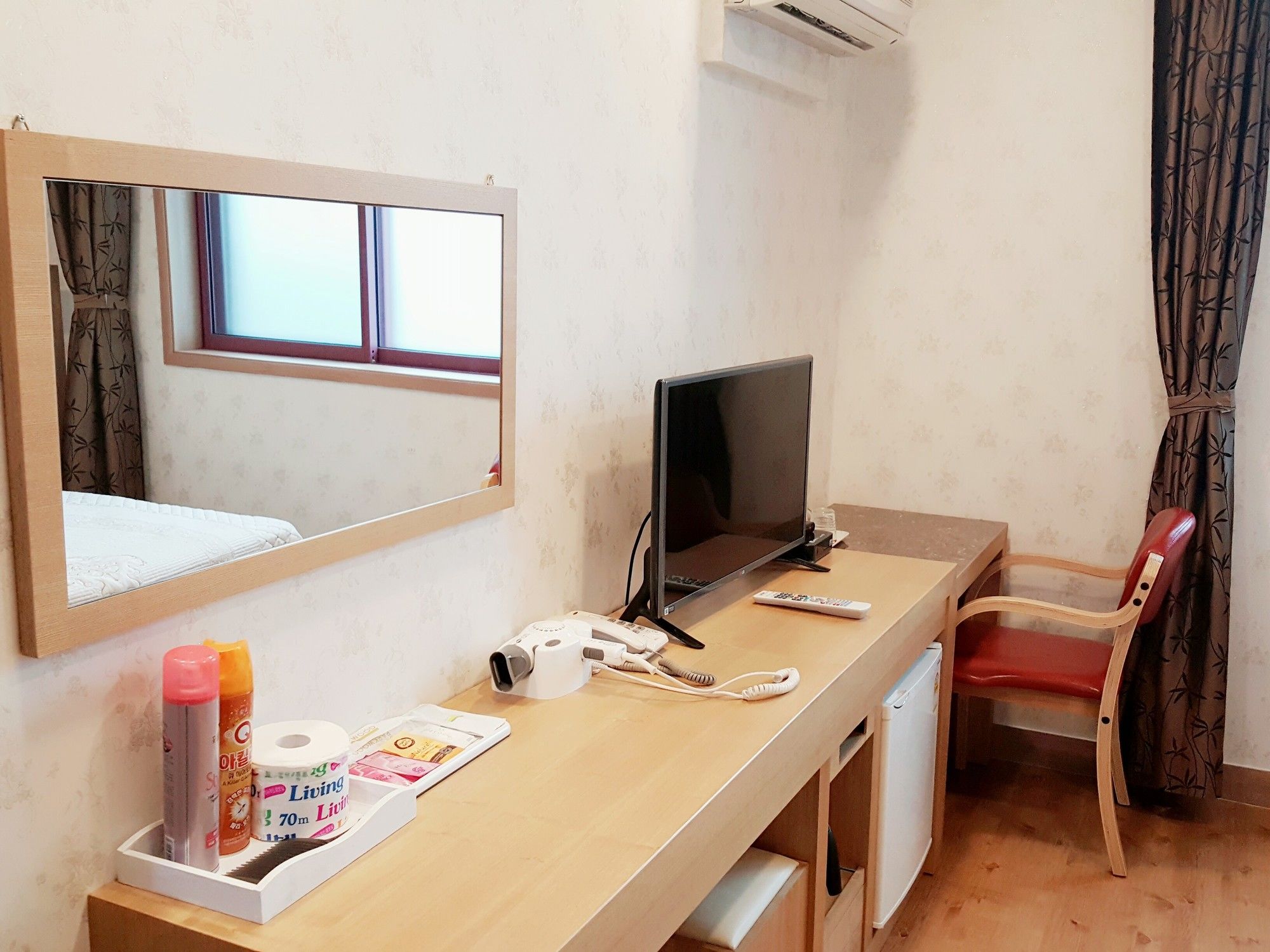 Hotel Parkwood Incheon Airport