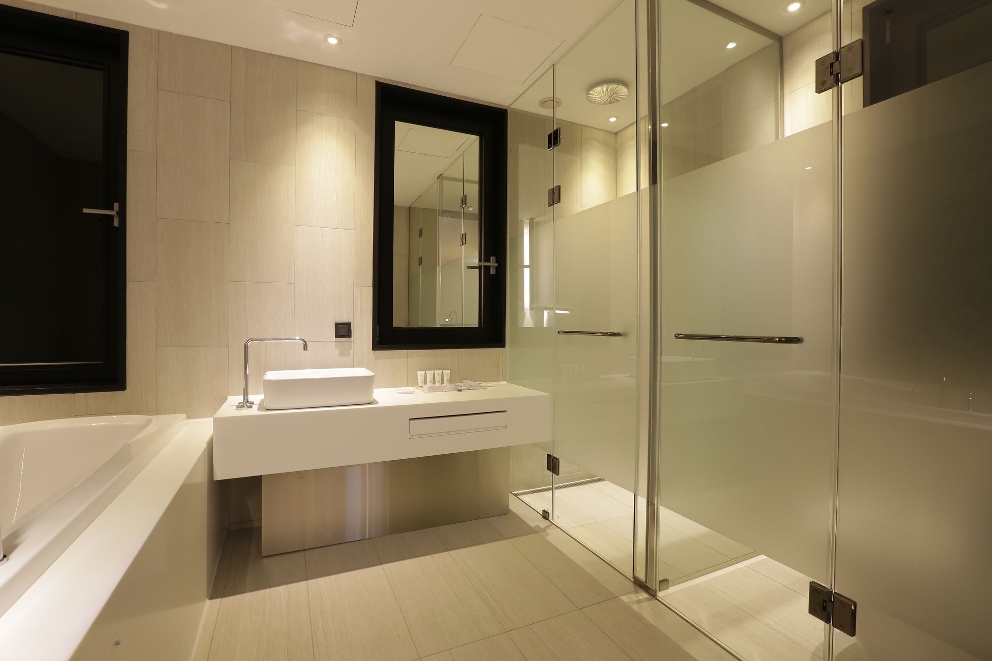 Hotel The Designers Incheon