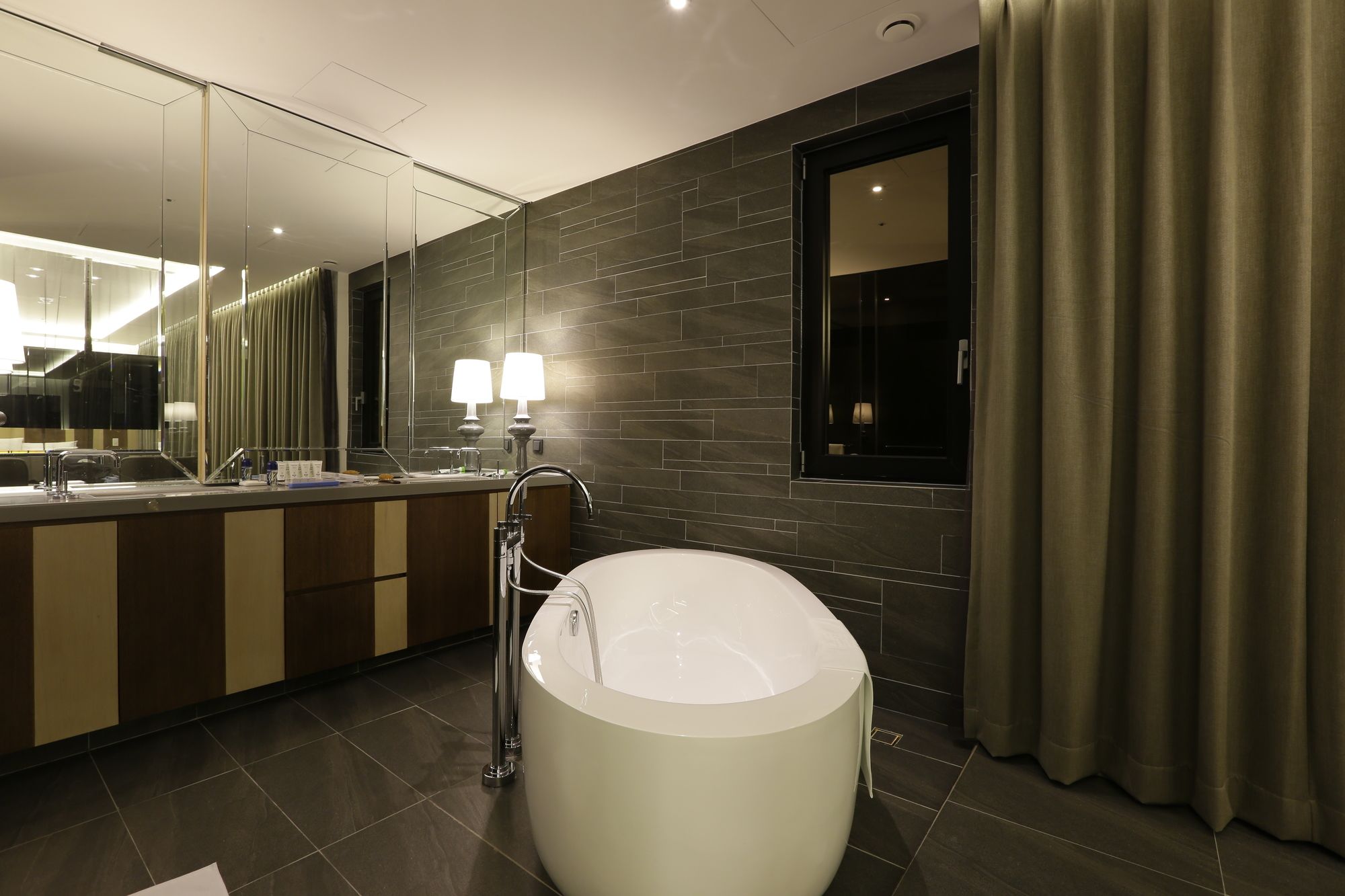 Hotel The Designers Incheon