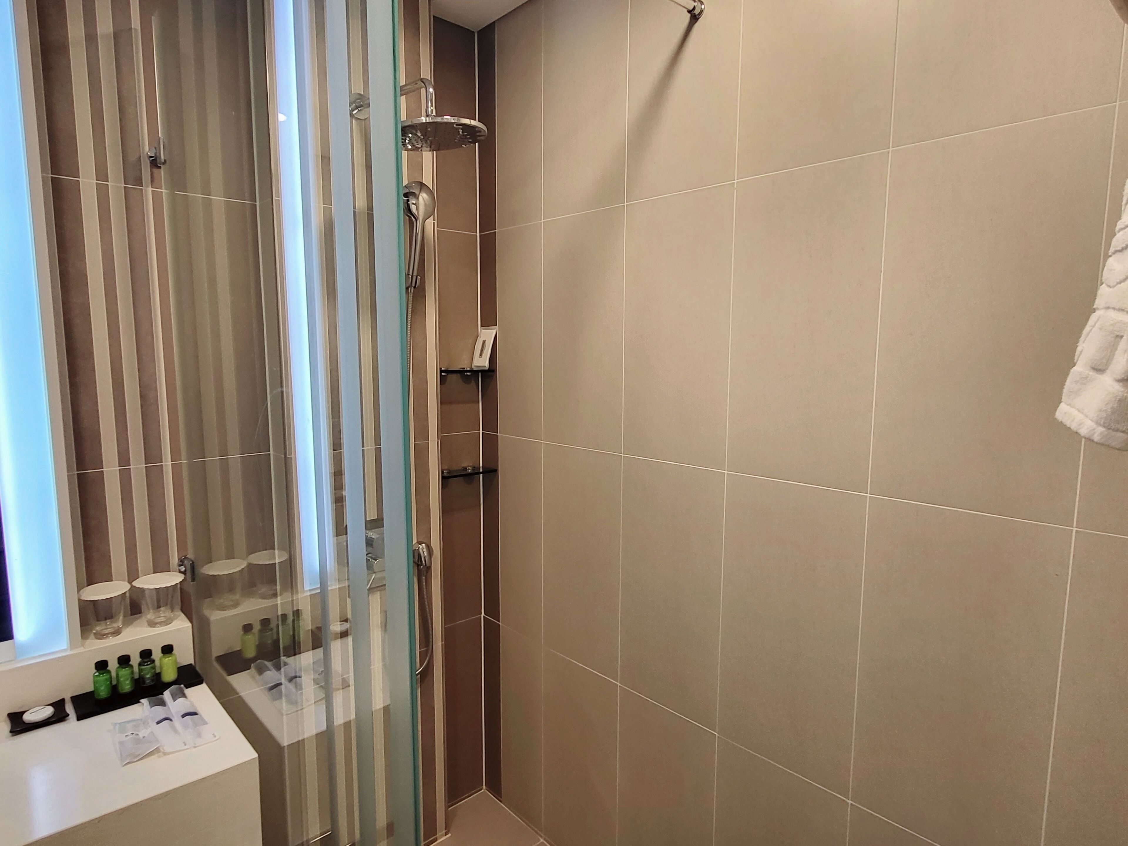 Hotel Tour Incheon Airport Hotel & Suites