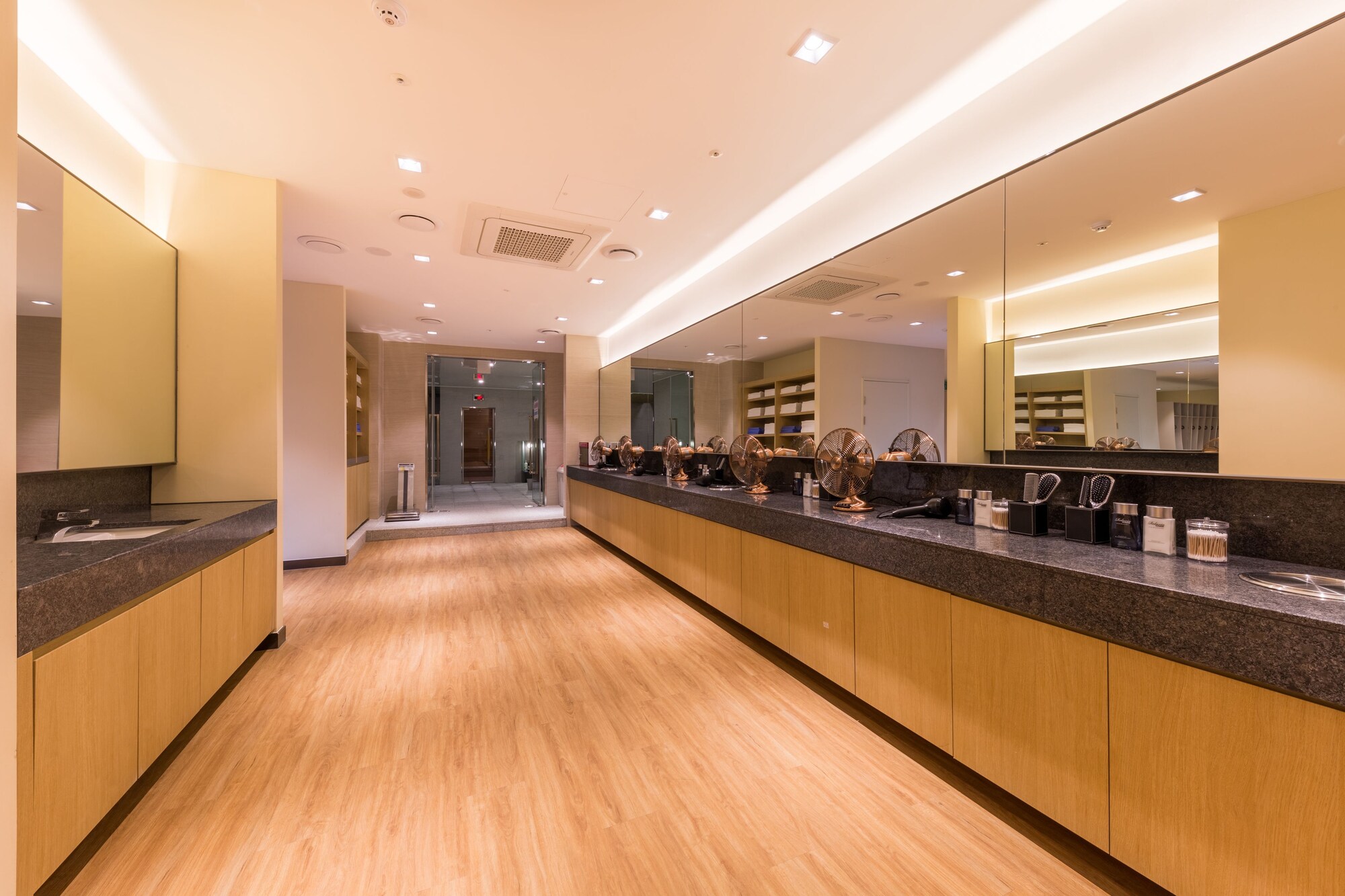 Howard Johnson by Wyndham Incheon Airport