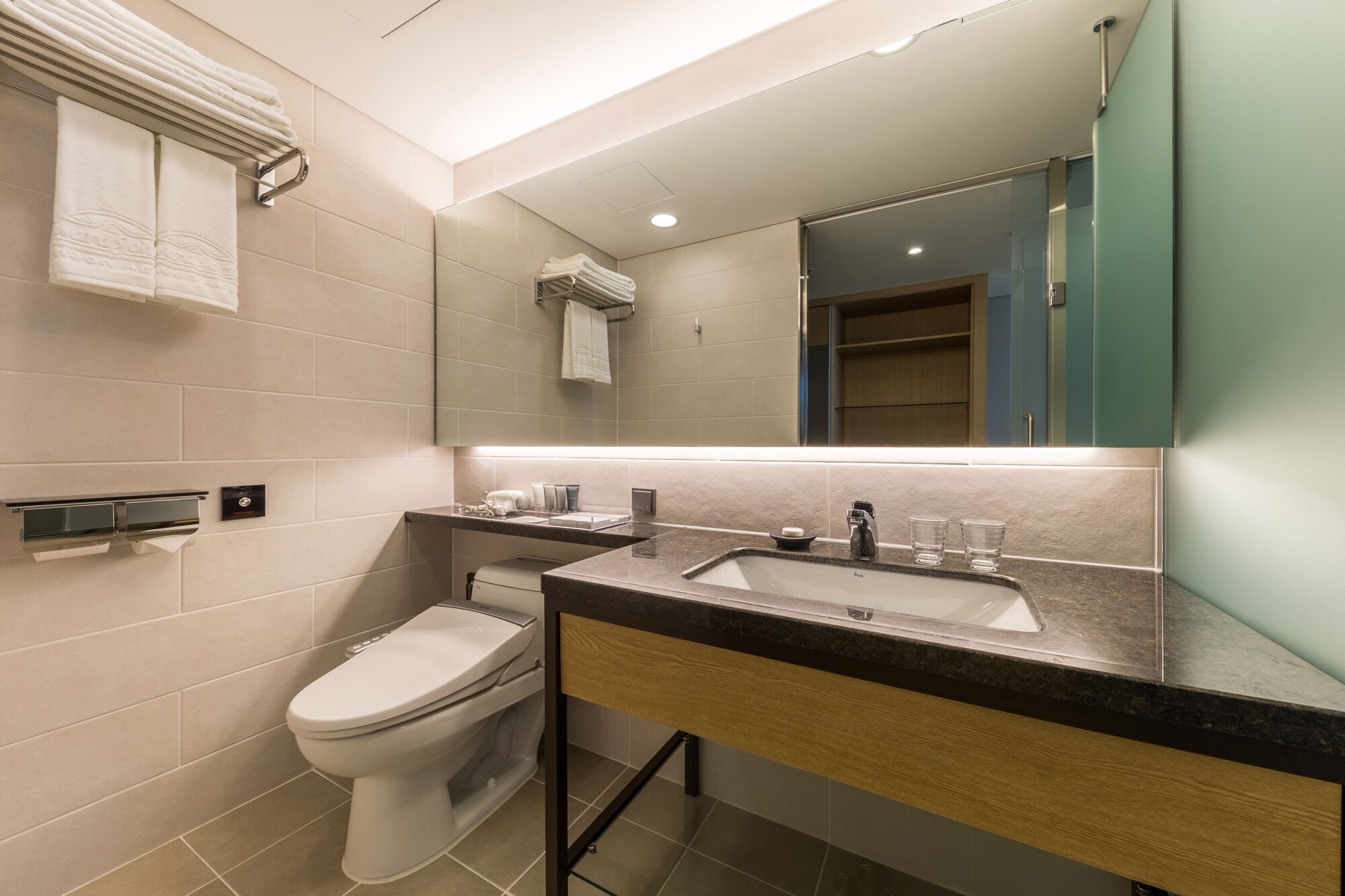 Howard Johnson by Wyndham Incheon Airport