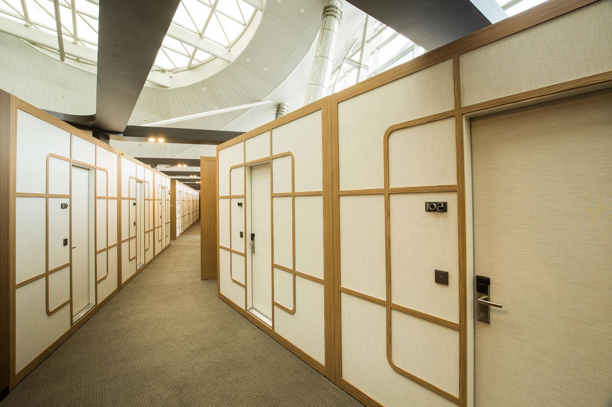 Incheon Airport Capsule Hotel DarakHyu