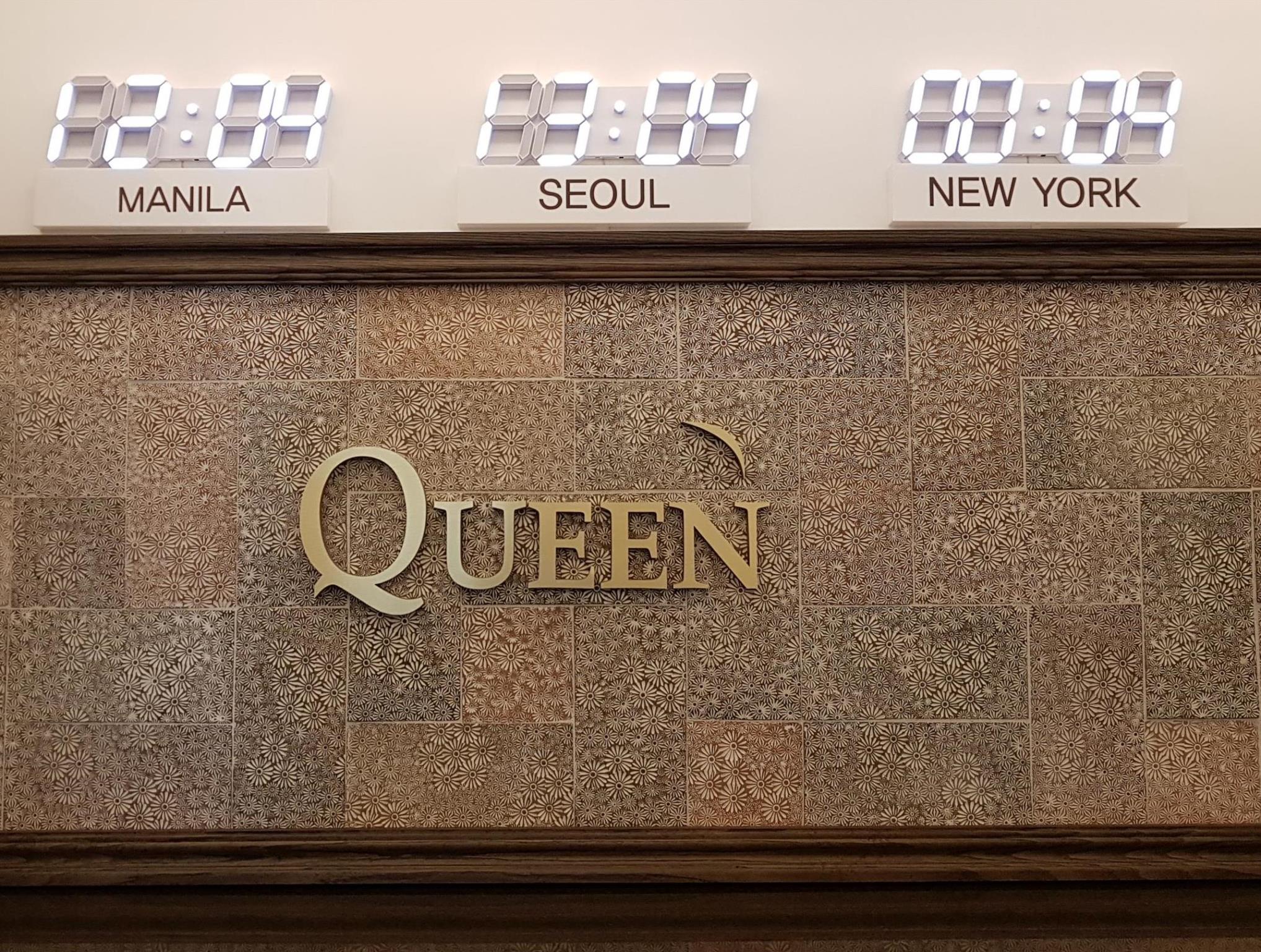 Incheon Airport Queen