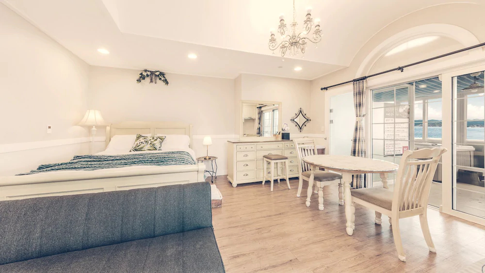Mari Pension