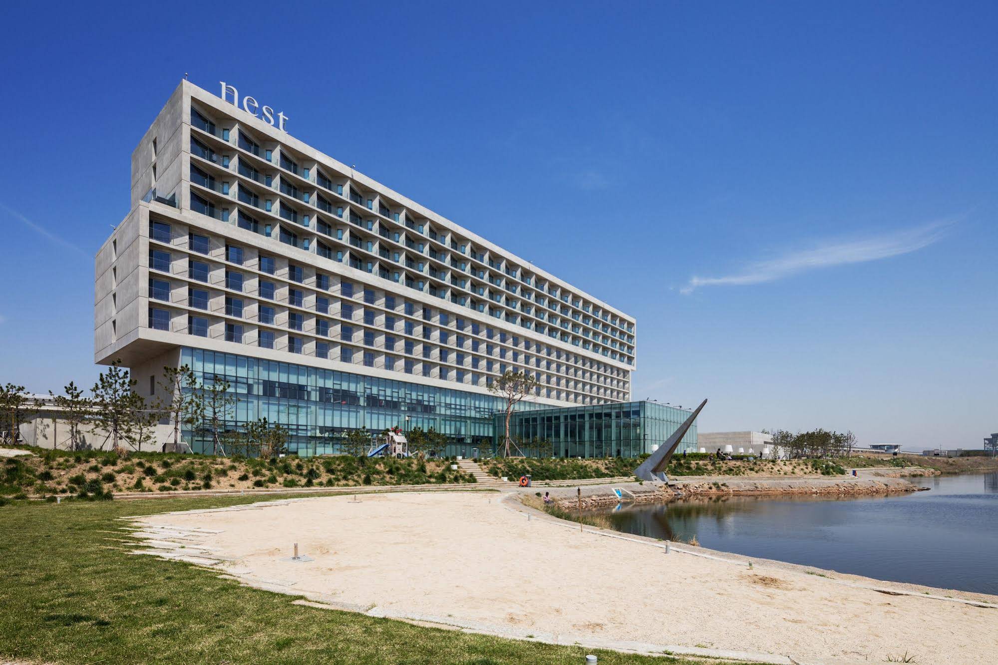 Nest Hotel