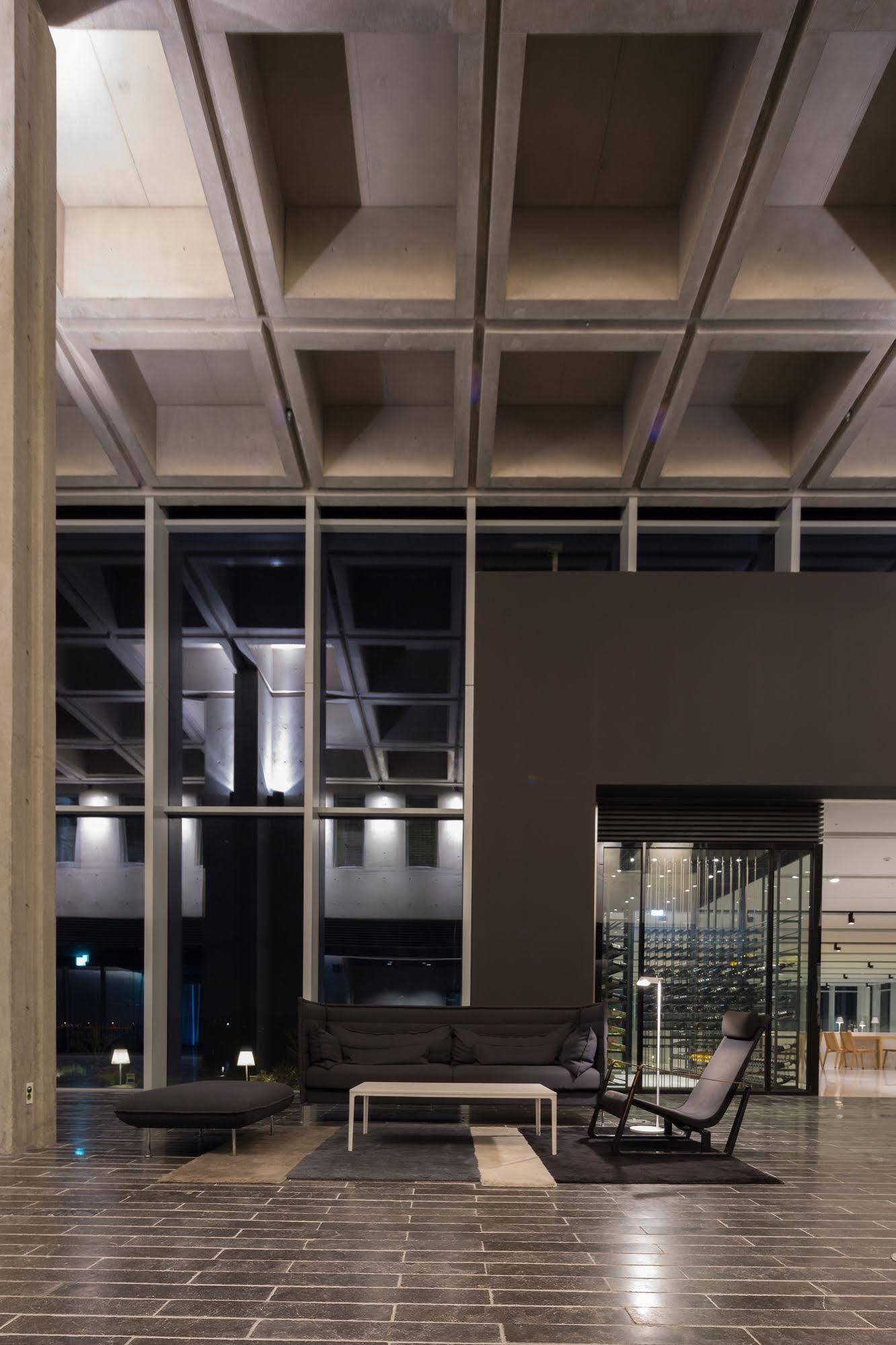Nest Hotel