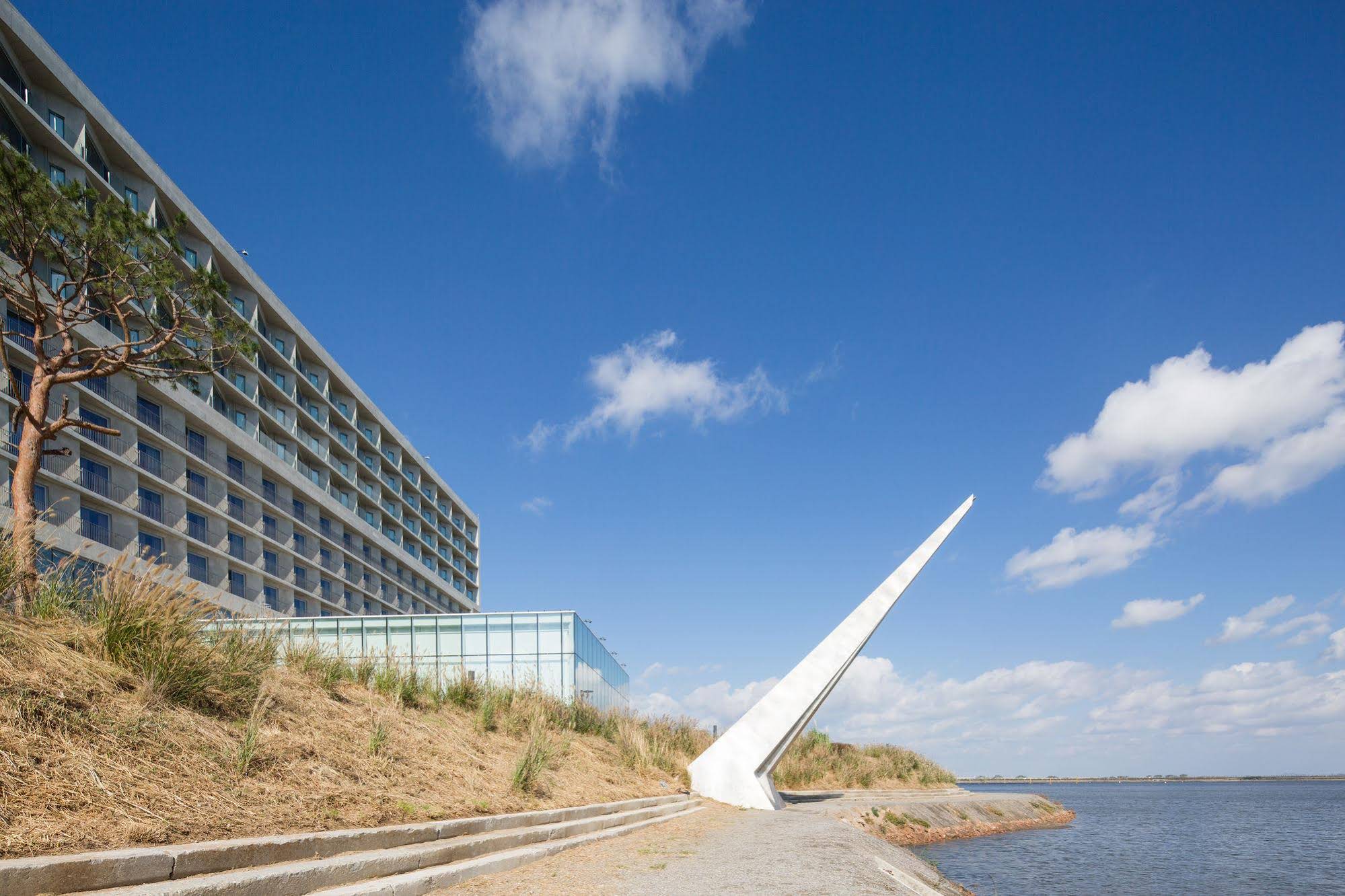 Nest Hotel
